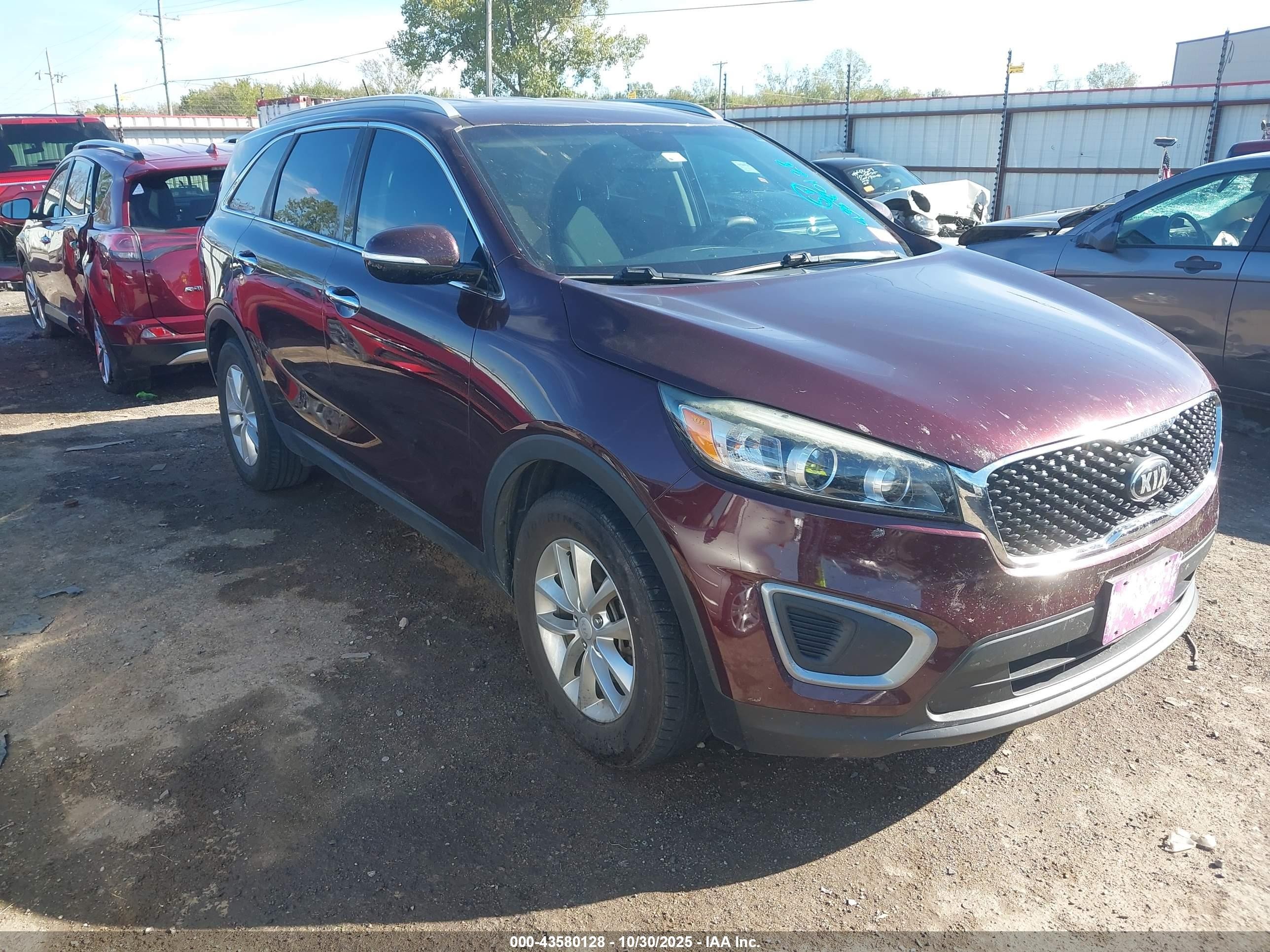 2017 Kia Sorento LX, VIN 5XYPG4A39HG249302 — Side