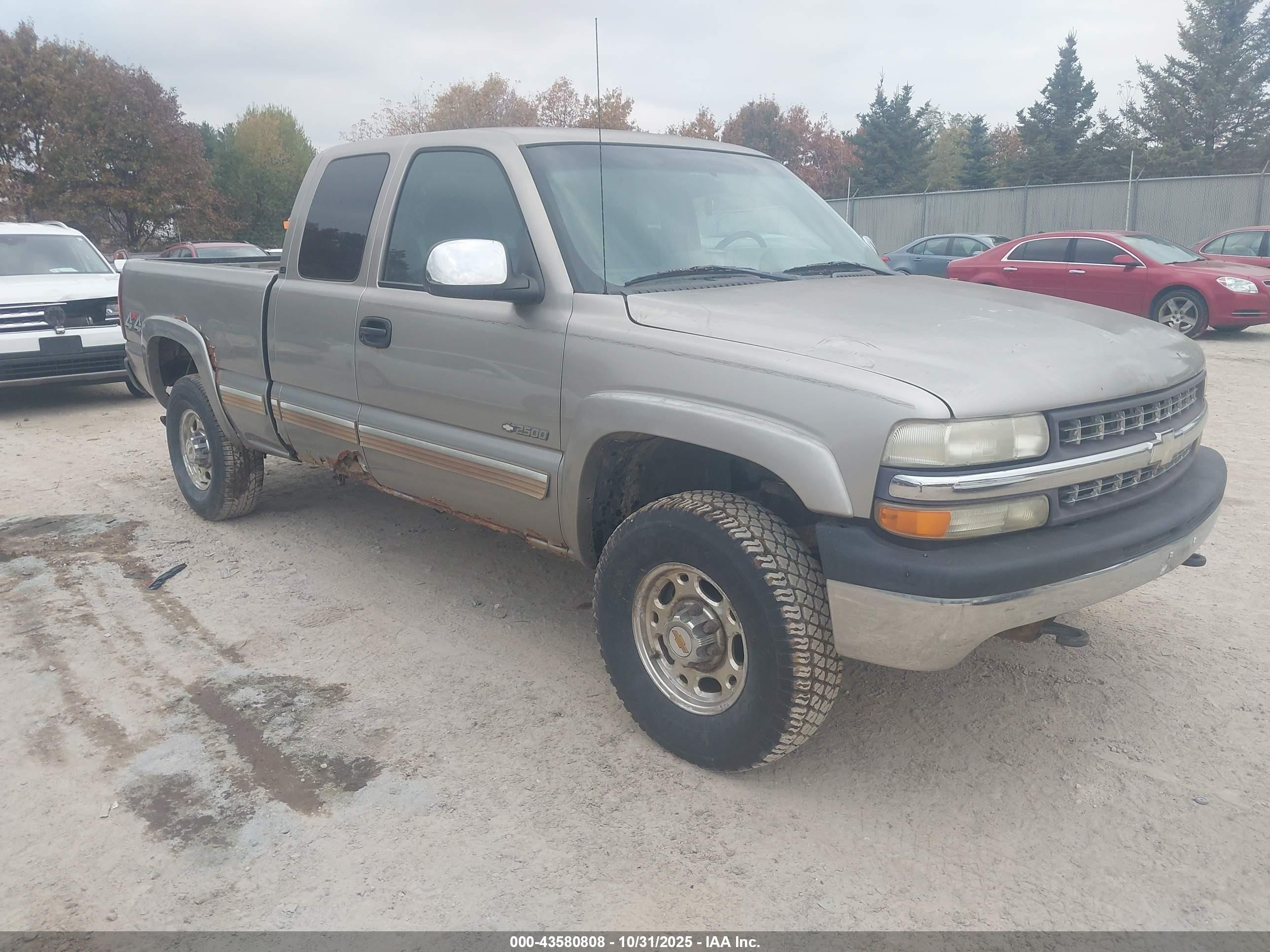 2001 Chevrolet Silverado 2500, VIN 1GCGK29U41Z216201 — Side