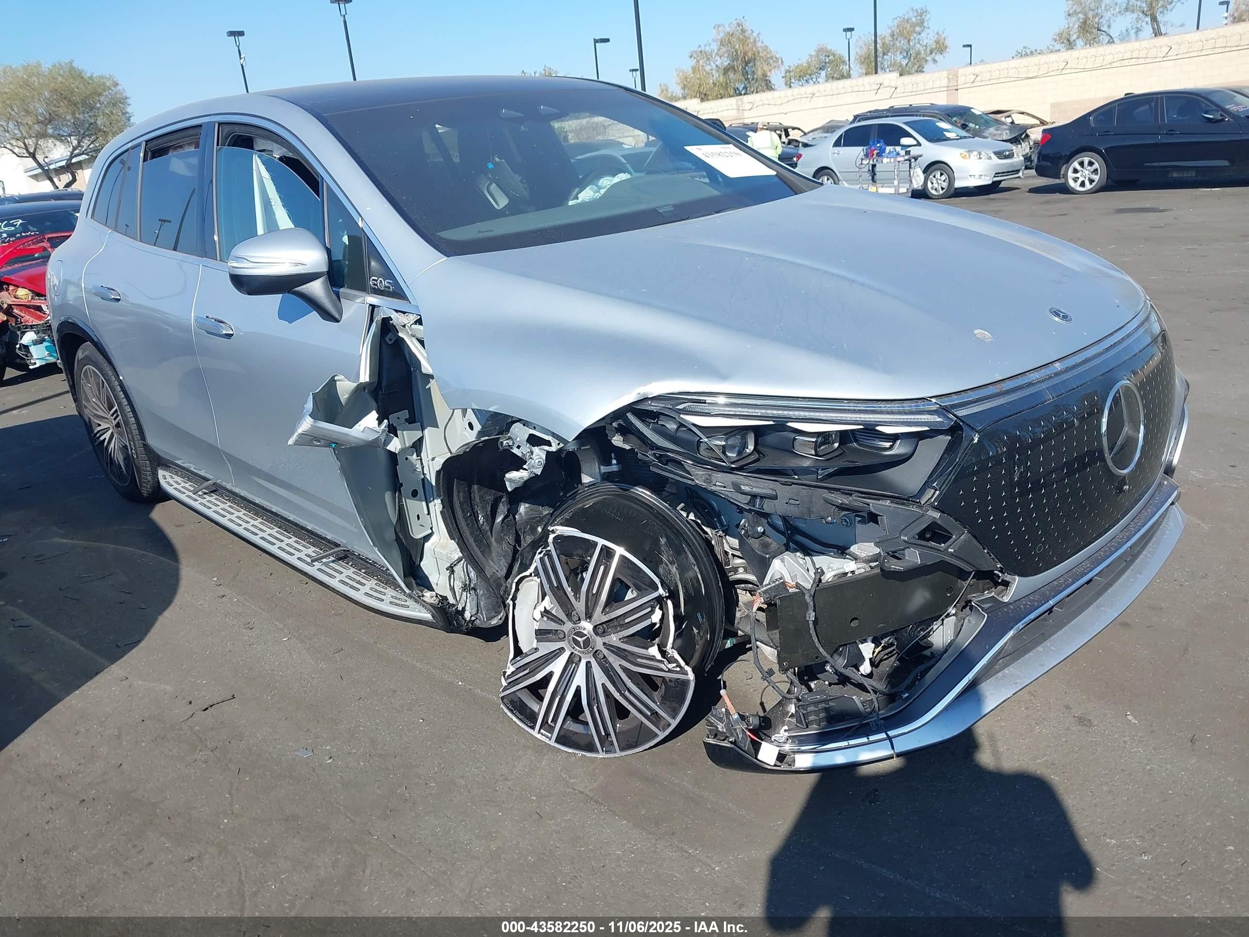 2025 Mercedes-Benz EQS 450+, VIN 4JGDM2DB6SA027872 — Front end
