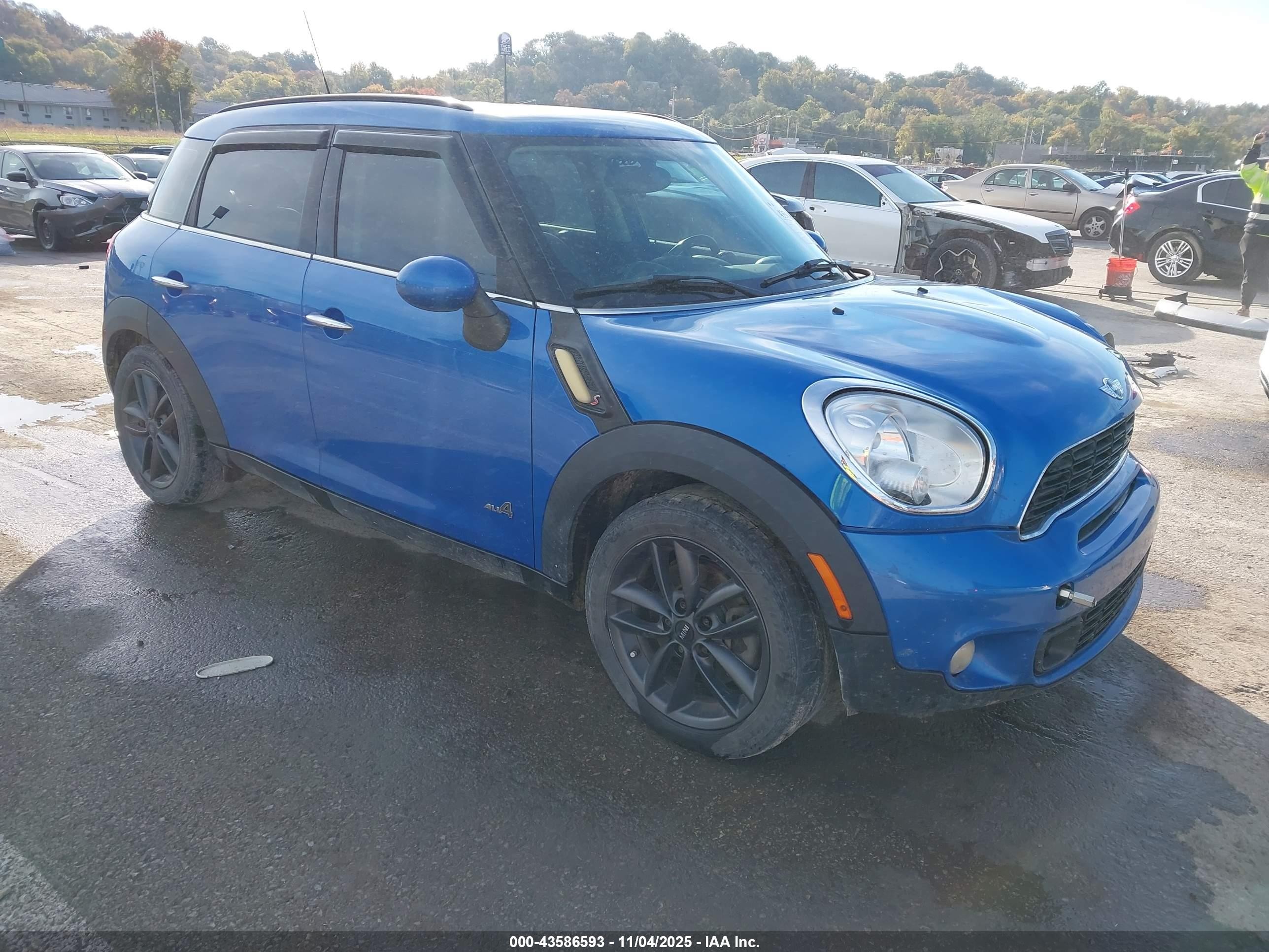 2012 MINI Countryman S, VIN WMWZC5C52CWL58265 — Перед