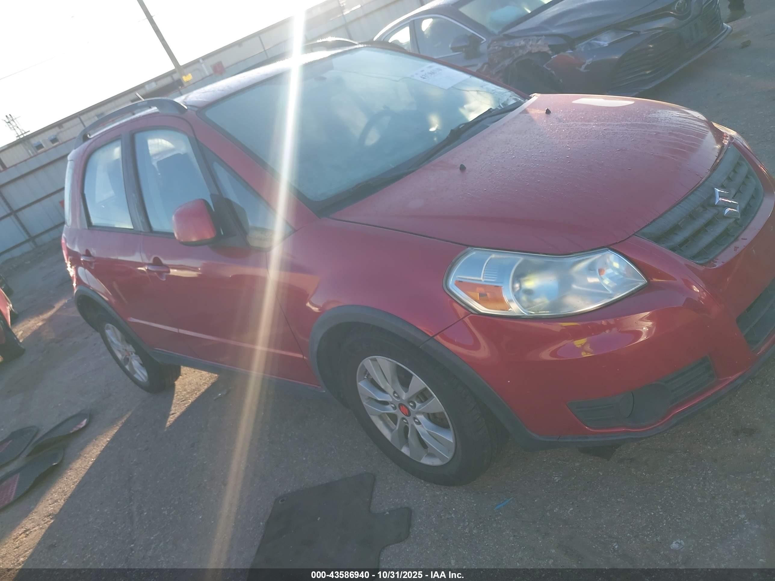 2013 Suzuki SX4 Crossover, VIN JS2YB5A33D6101609 — Front end