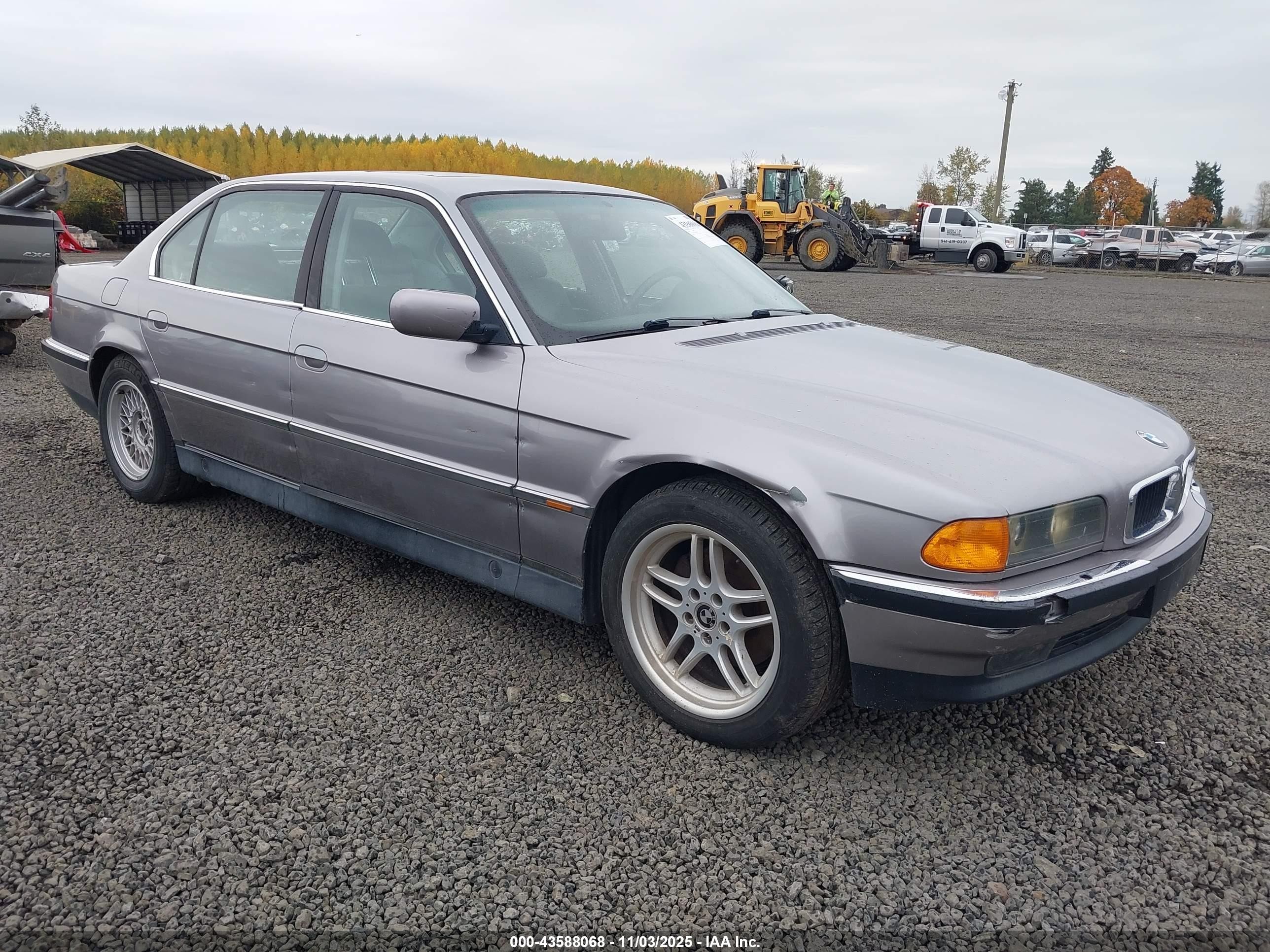 1998 BMW 7 Series 740iL, VIN WBAGJ8327WDM18660 — Side