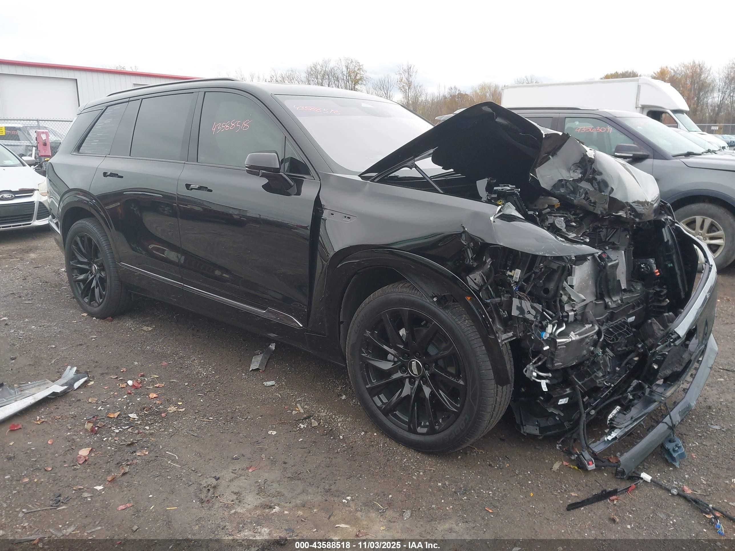 2026 Cadillac Vistiq Sport, VIN 1GYC3NML9TZ700809 — Перед