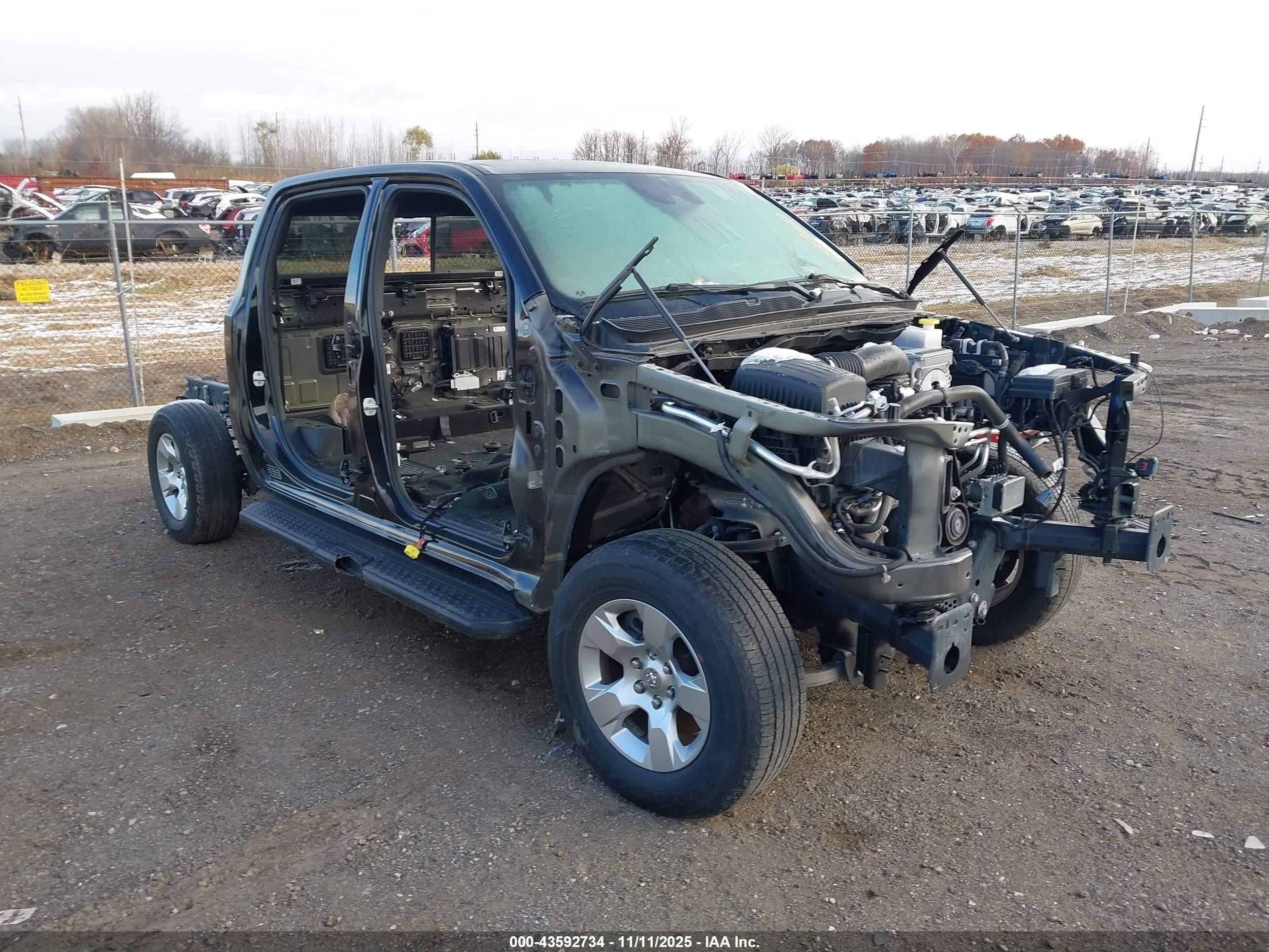 2024 Ram 1500 Laramie, VIN 1C6SRFRTXRN204262 — Разукомплектован