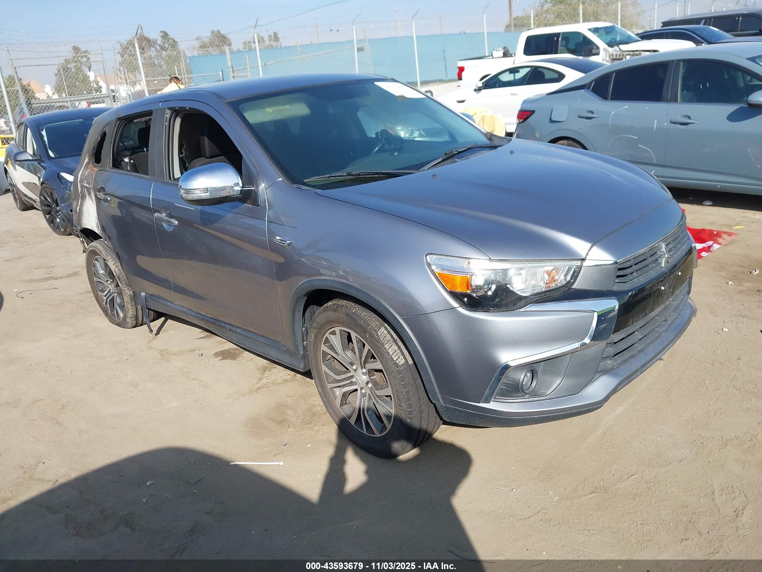 2016 Mitsubishi Outlander ES, VIN JA4AR3AU0GZ044058 — Пожар в салоне