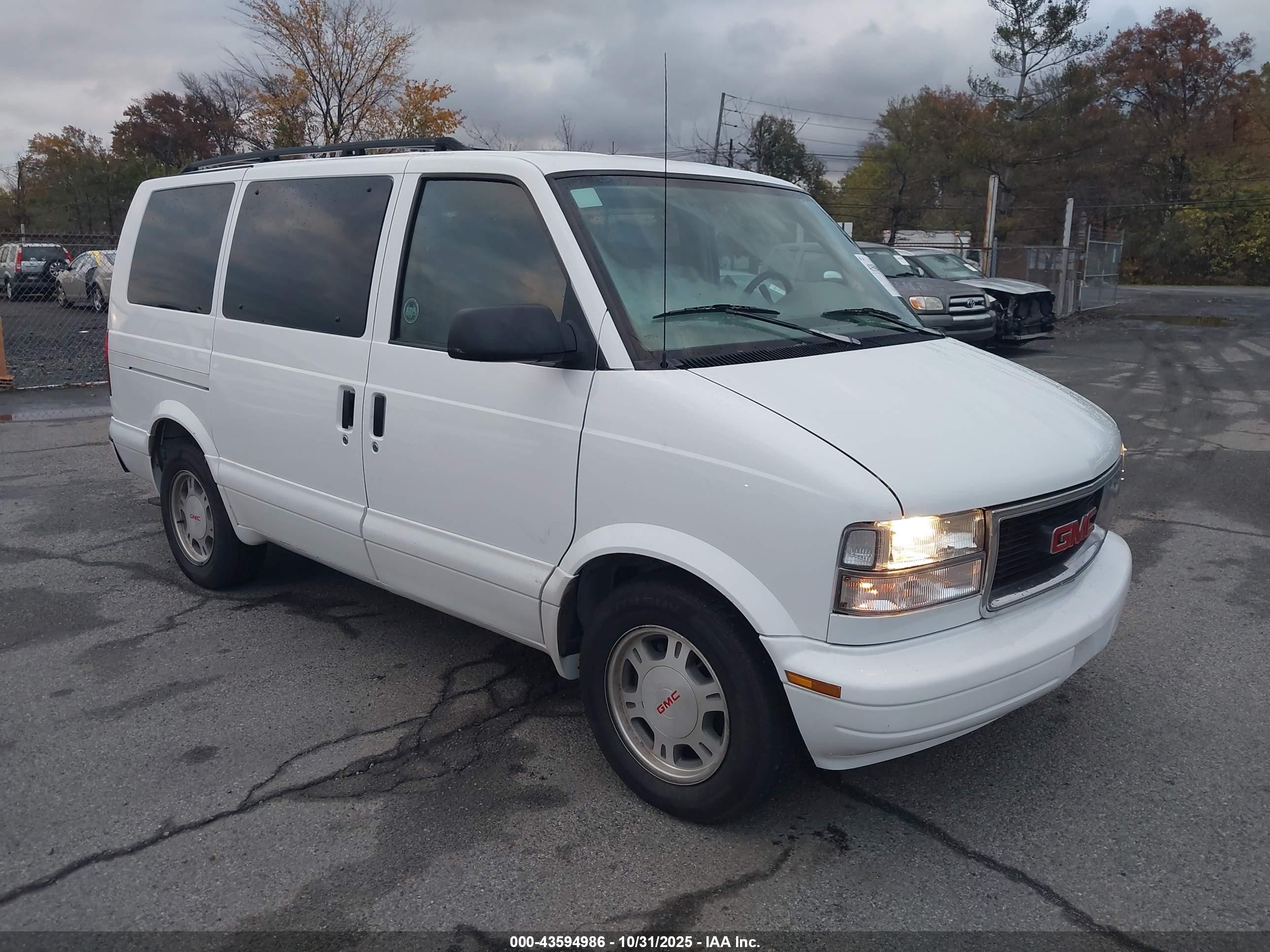2005 GMC Safari, VIN 1GKDM19X25B504173 — All over