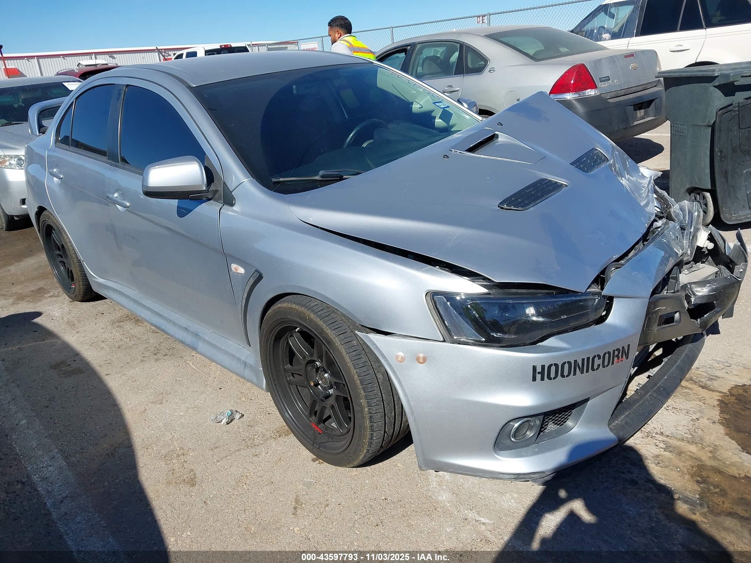 2014 Mitsubishi Lancer Evolution GSR, VIN JA32W8FV6EU024973 — Front end