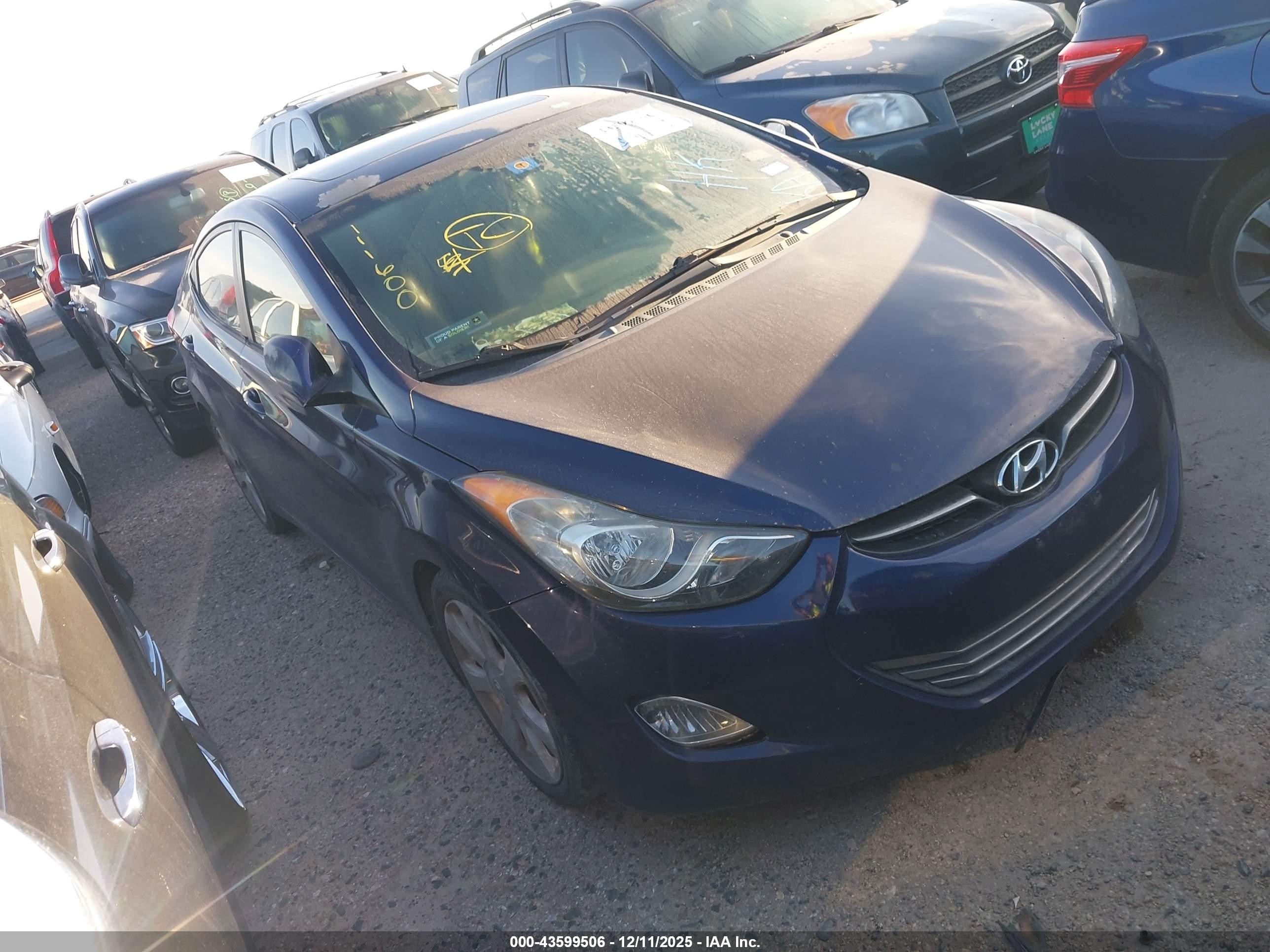 2012 Hyundai Elantra GLS, VIN 5NPDH4AE3CH111600 — Фото с аукциона