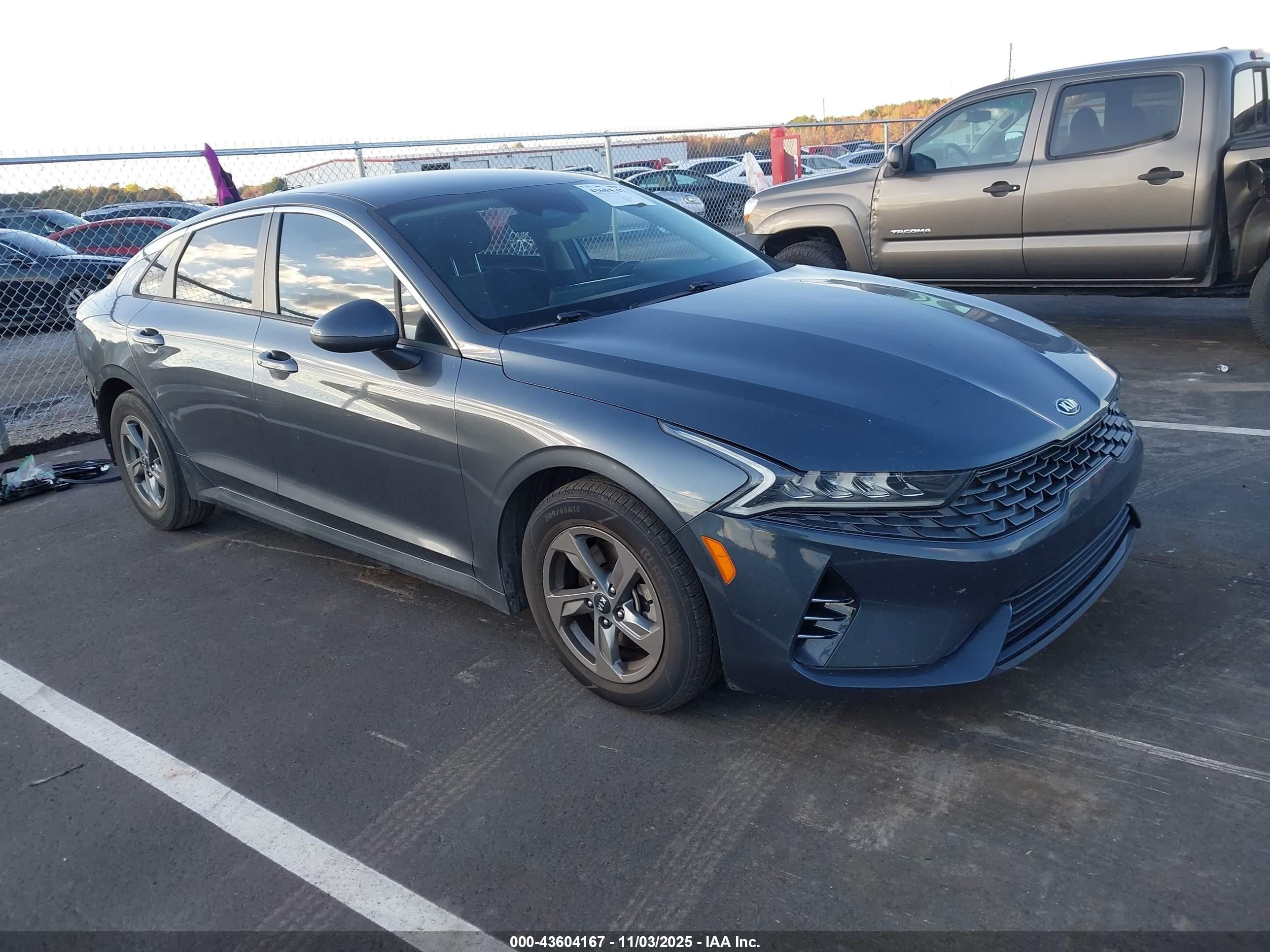 2021 Kia K5 LXS, VIN 5XXG14J2XMG048788 — Side