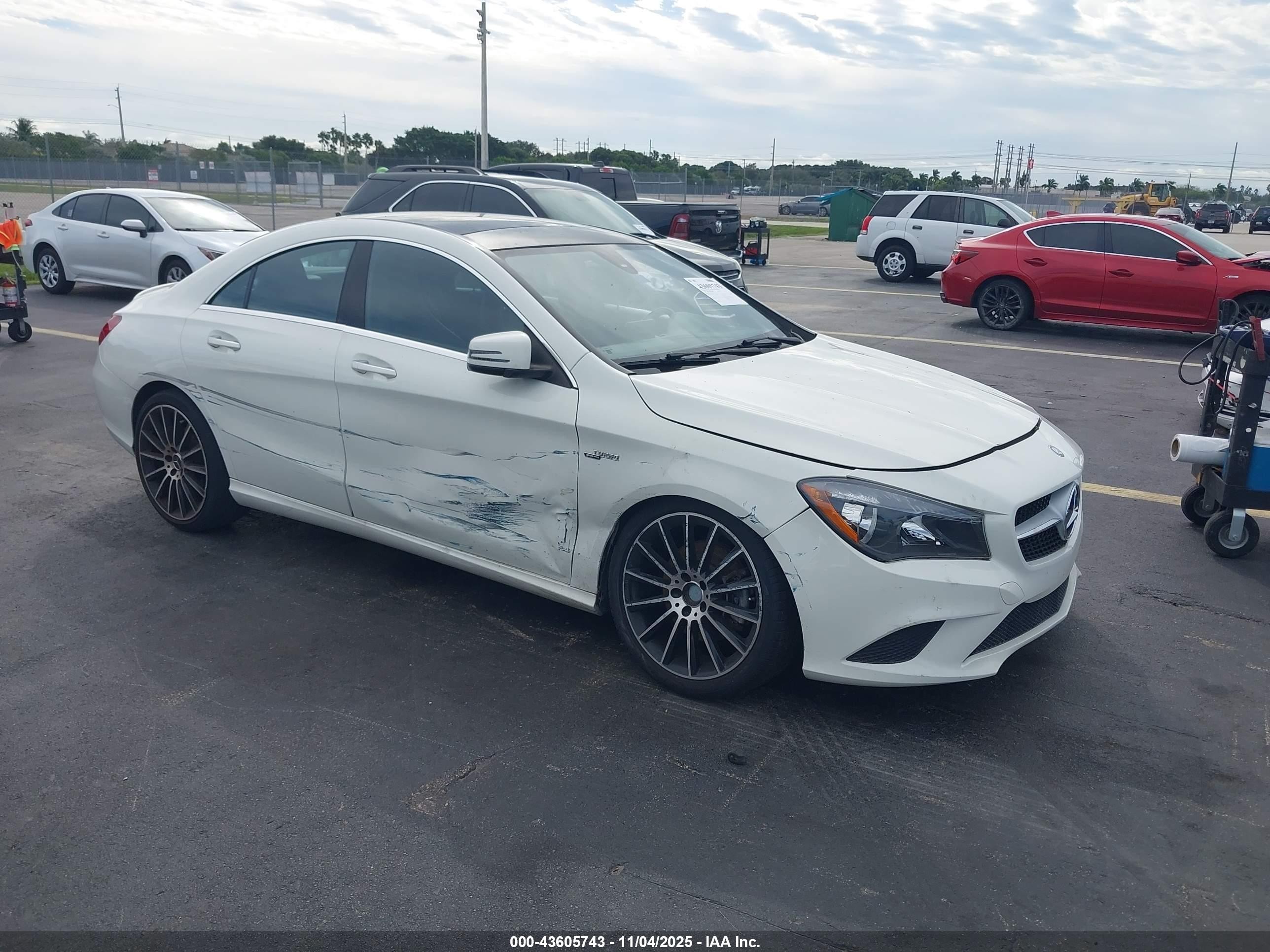 2015 Mercedes-Benz CLA 250, VIN WDDSJ4EB6FN171344 — Side