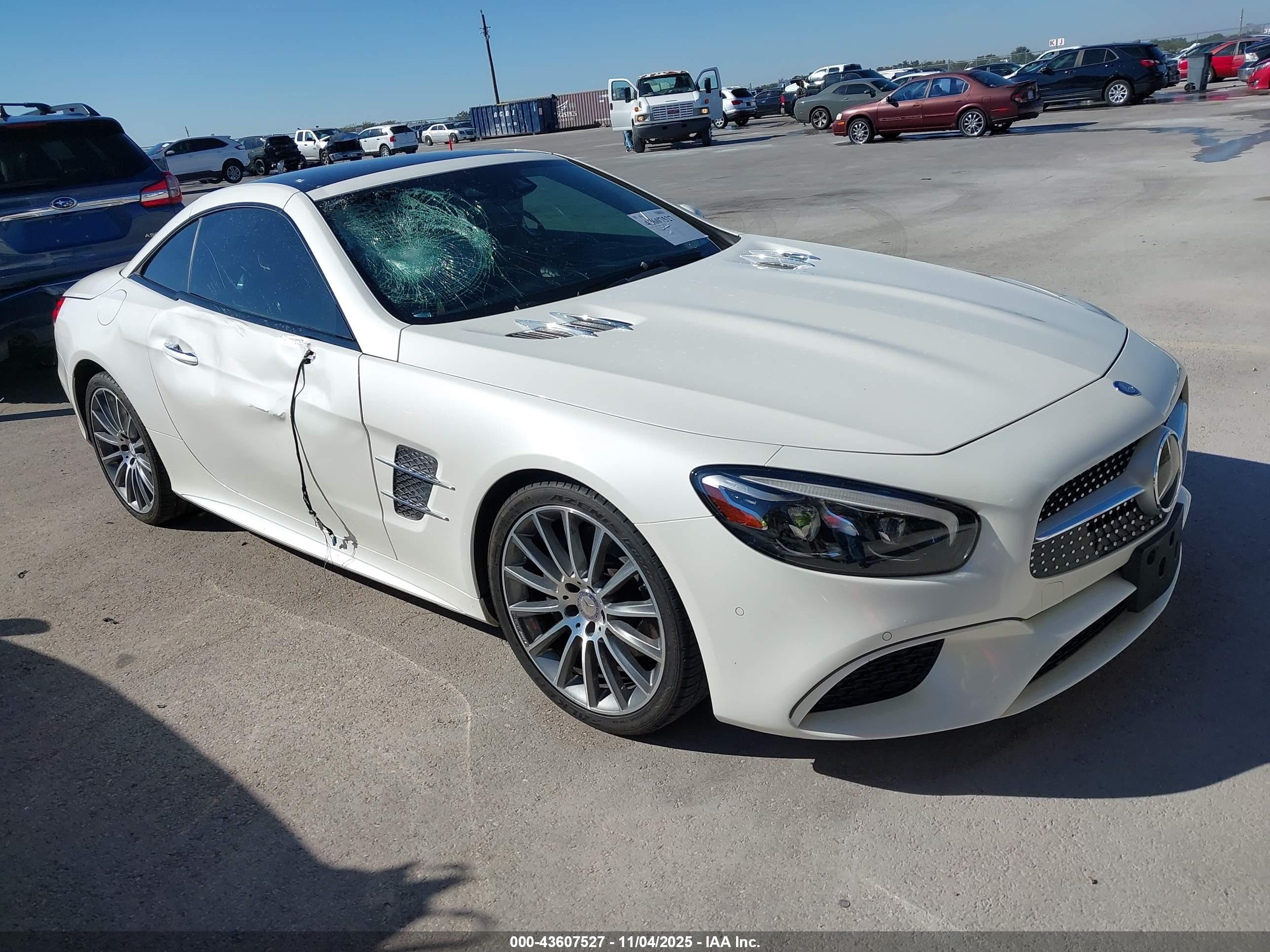 2017 Mercedes-Benz SL 450, VIN WDDJK6GA3HF044203 — Side