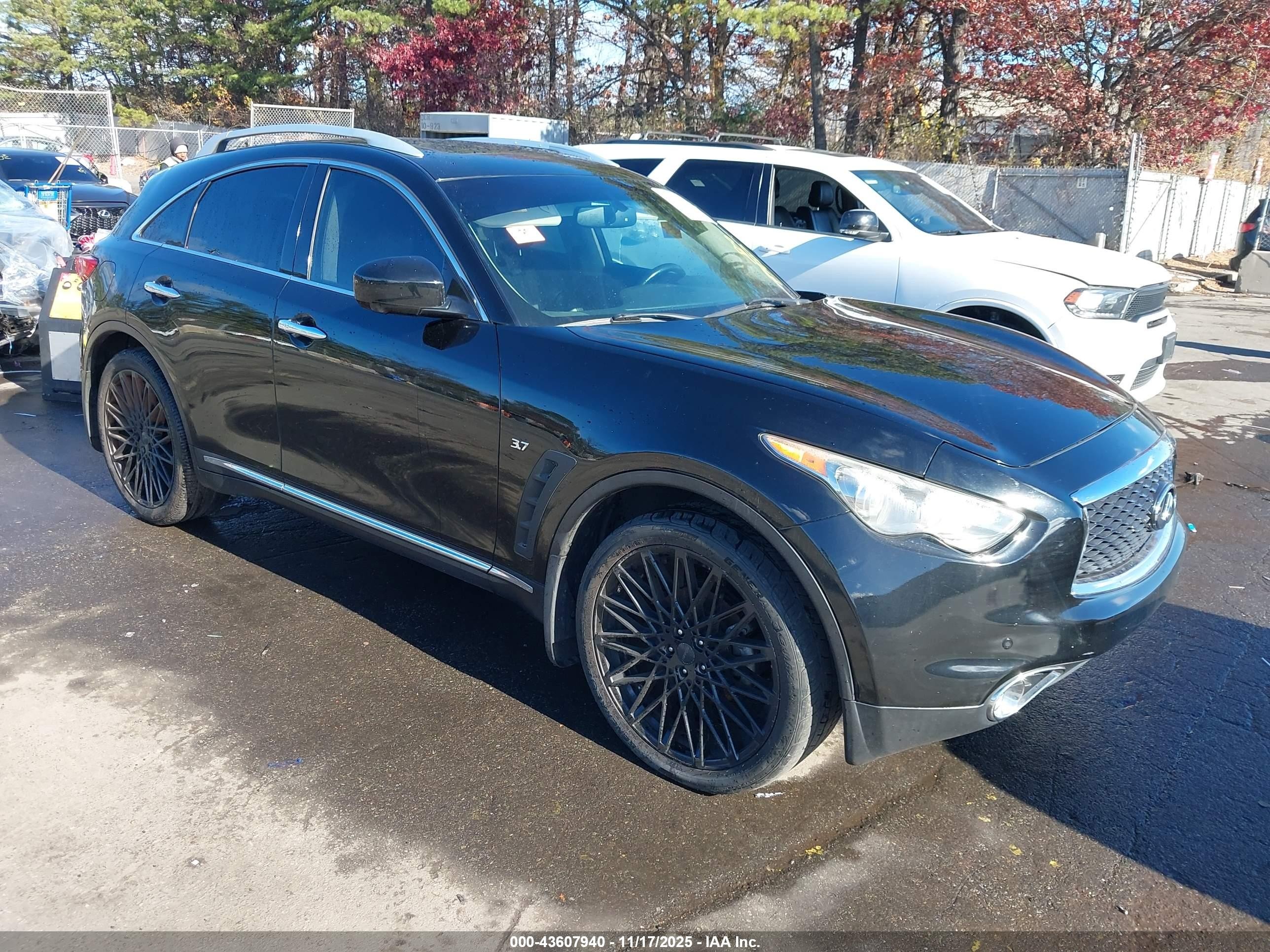 2017 Infiniti QX70, VIN JN8CS1MWXHM416044 — Water / flood