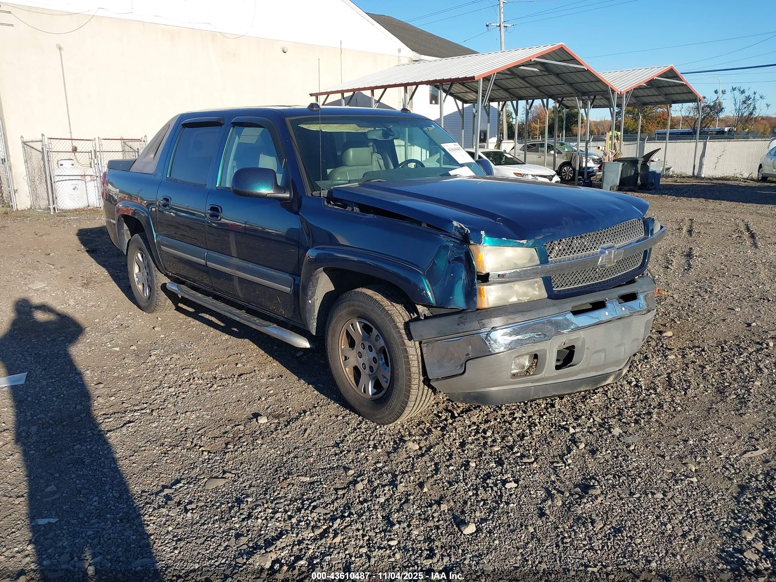 2005 Chevrolet Avalanche Z71, VIN 3GNEK12Z55G241760 — Front end