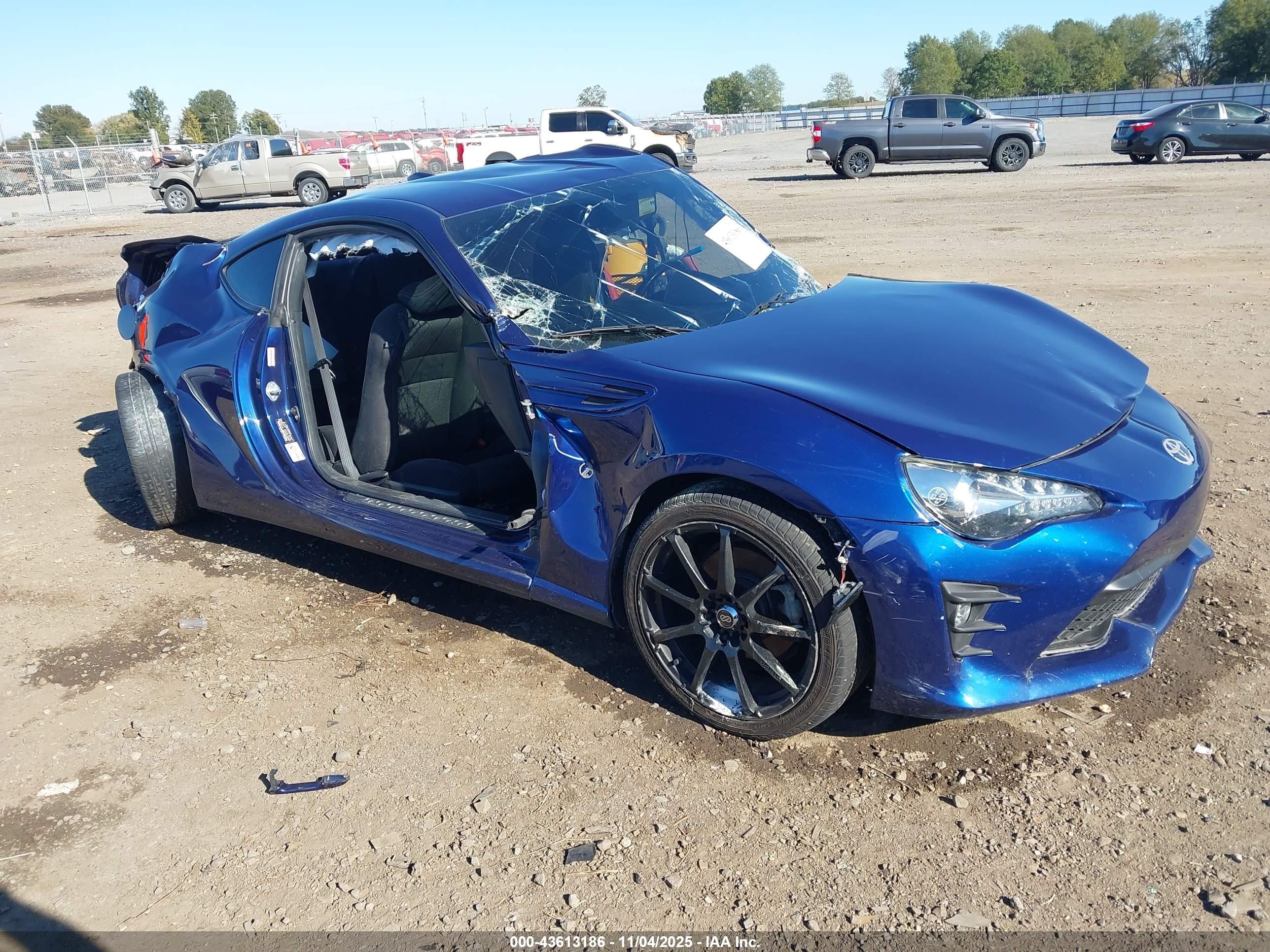 2018 Toyota 86, VIN JF1ZNAA14J8700716 — Side