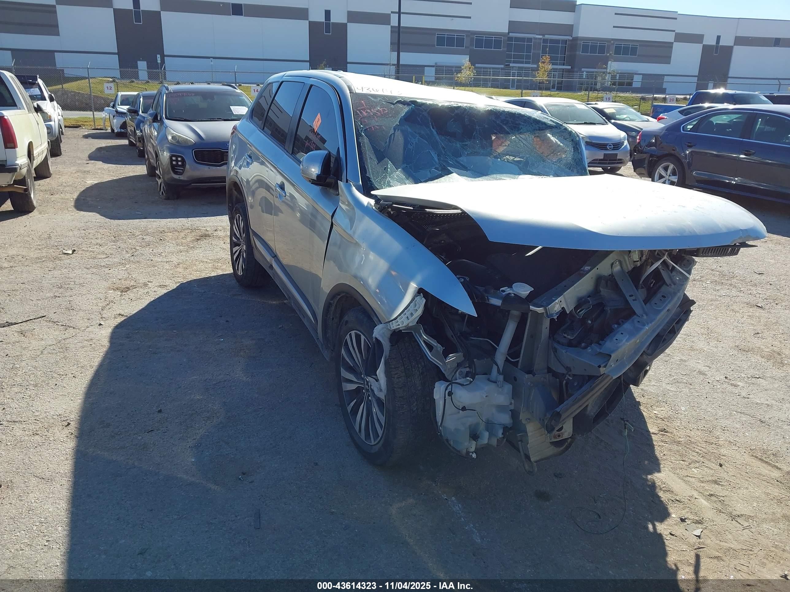 2020 Mitsubishi Outlander SE, VIN JA4AD3A31LZ048748 — Biohazard / chemical