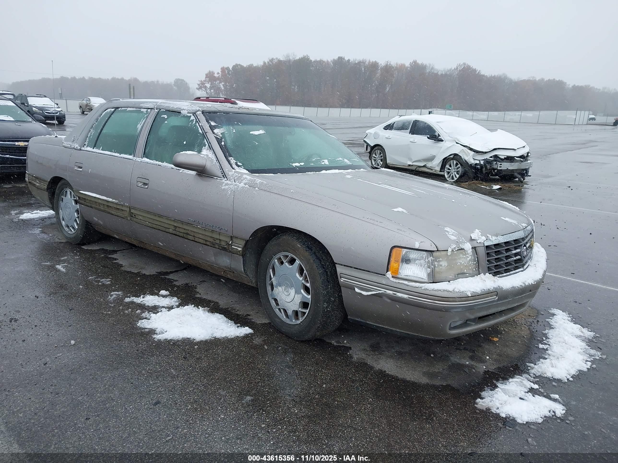 1997 Cadillac Concours, VIN 1G6KF549XVU250121 — Перед