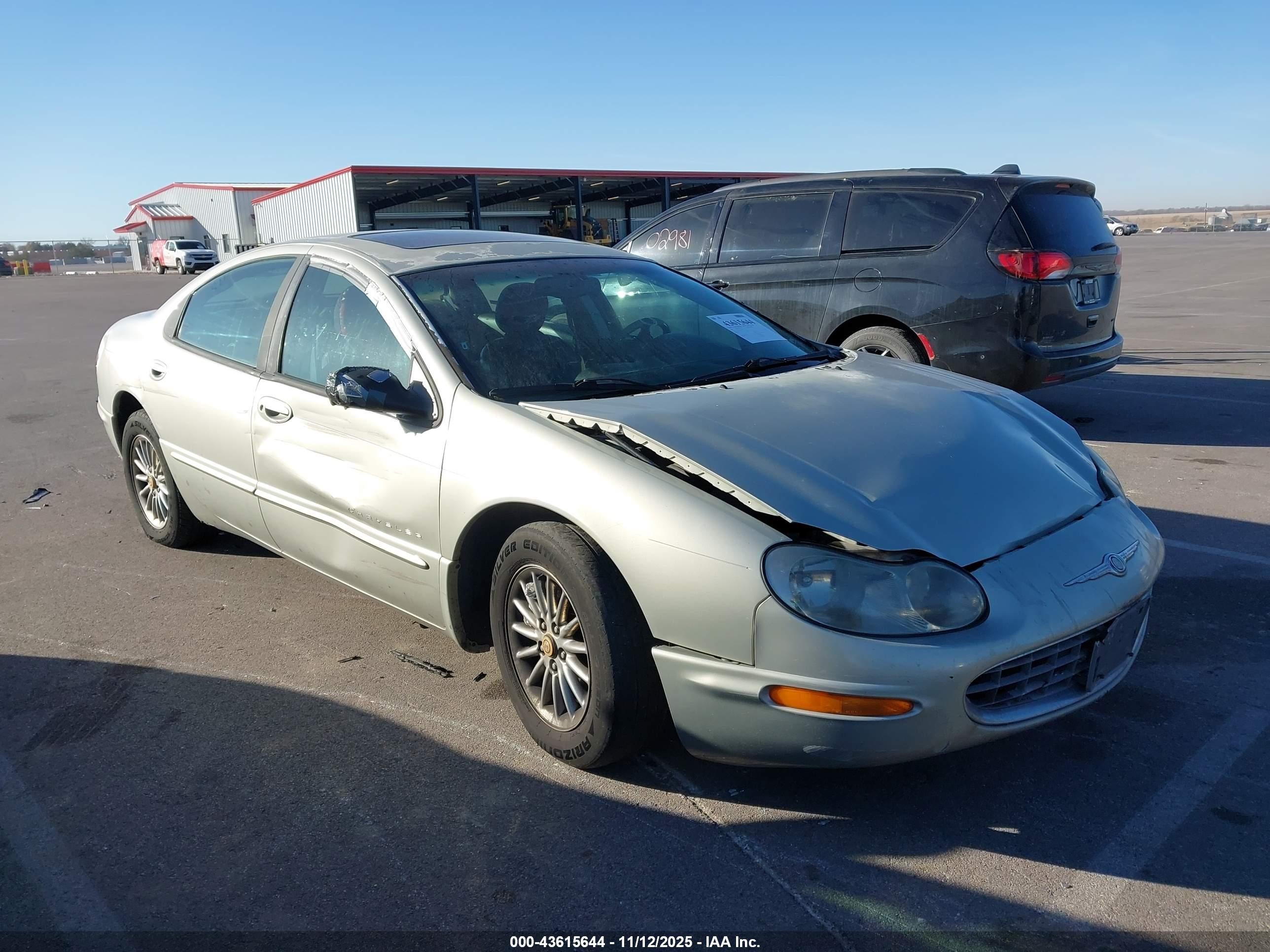 2000 Chrysler Concorde LXi, VIN 2C3HD36J0YH270933 — Перед