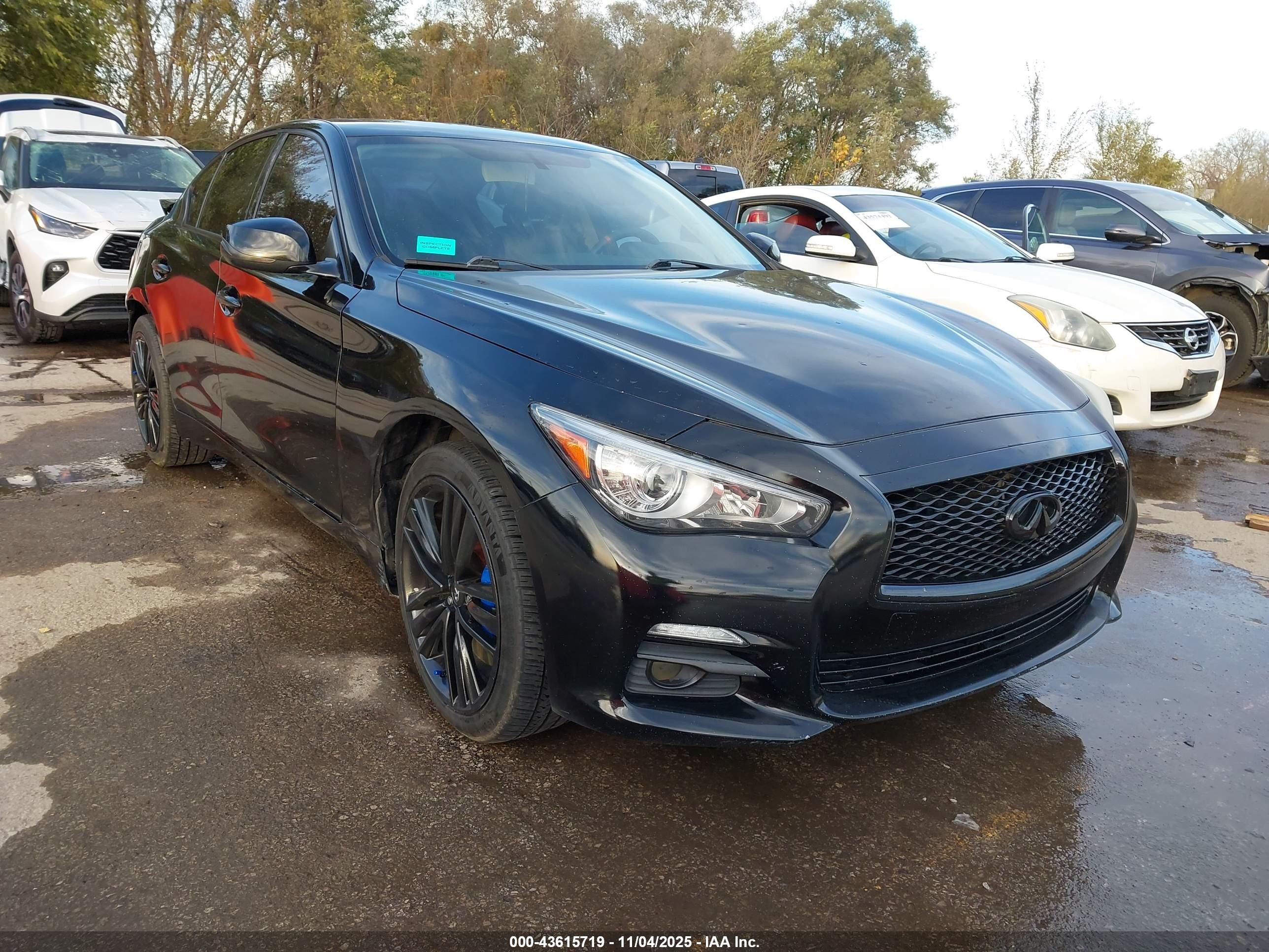 2014 Infiniti Q50 Premium, VIN JN1BV7AR5EM680593 — Rear end