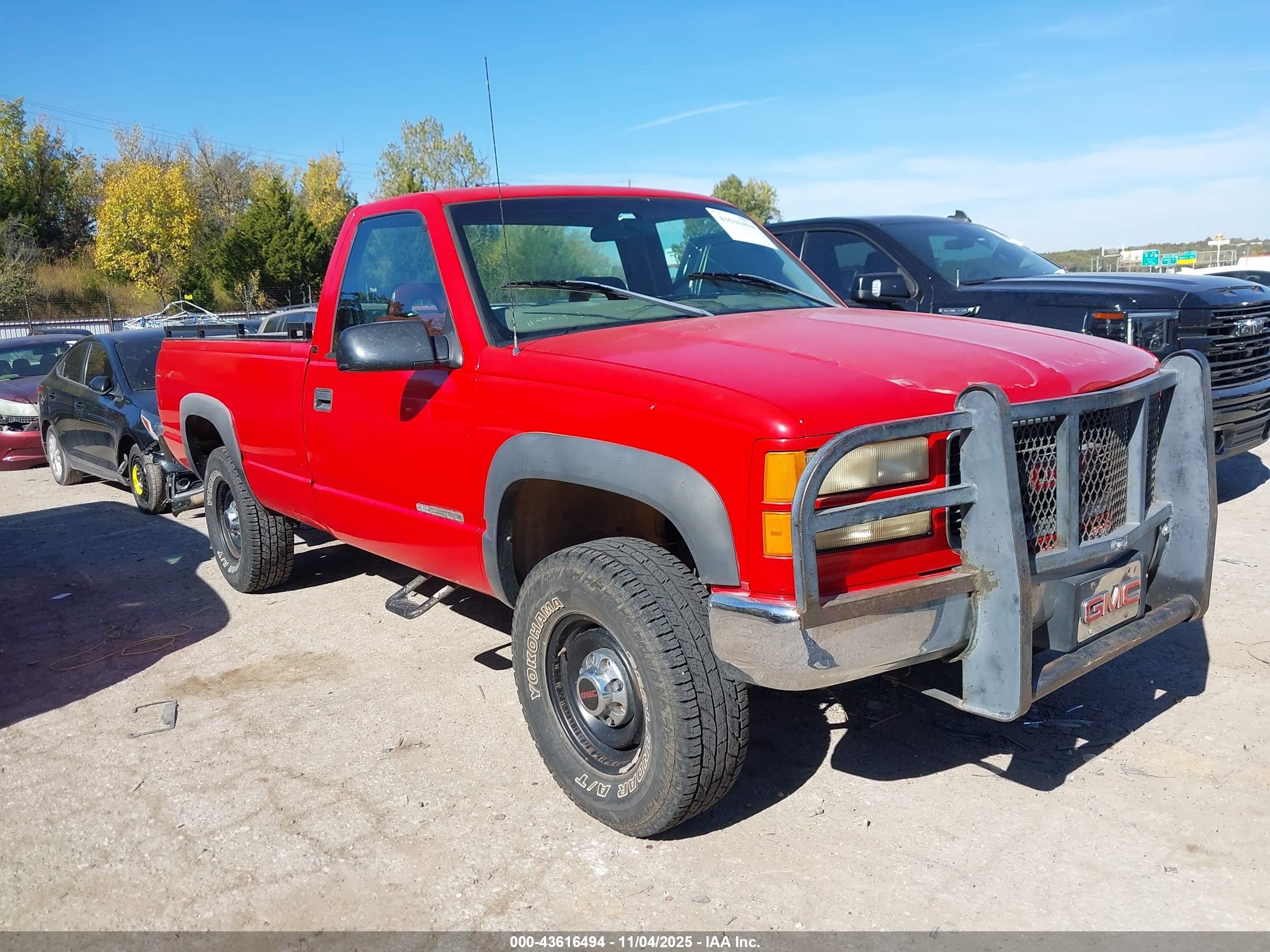 1998 GMC Sierra 2500, VIN 1GTGK24R6WZ521161 — Hail