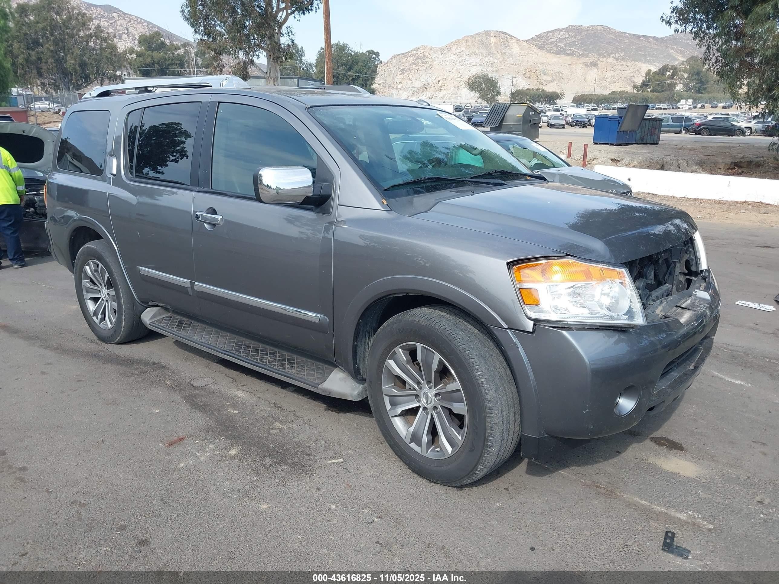 2015 Nissan Armada Platinum, VIN 5N1BA0ND2FN602889 — Front end