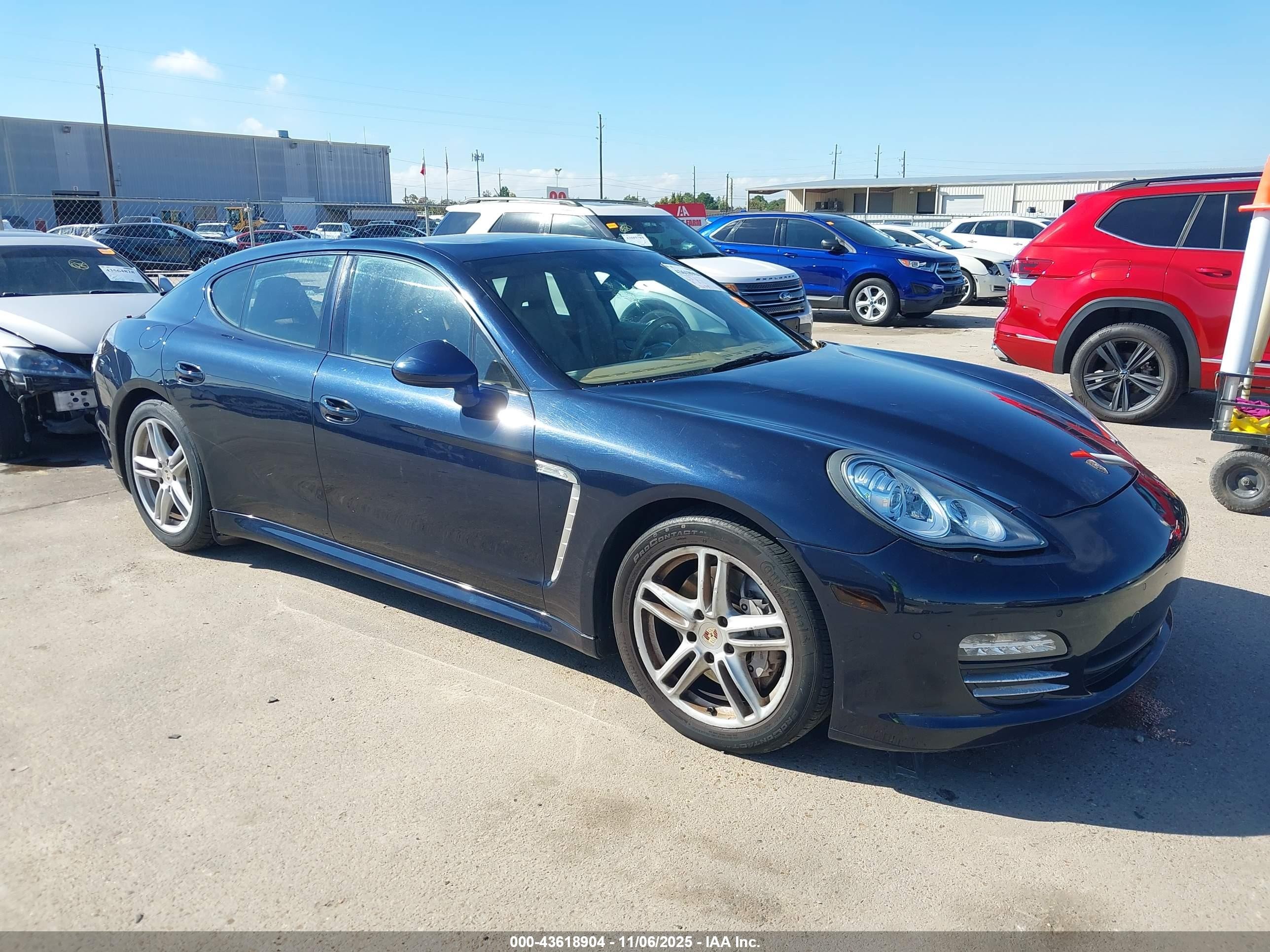 2012 Porsche Panamera S, VIN WP0AB2A77CL062195 — Roof