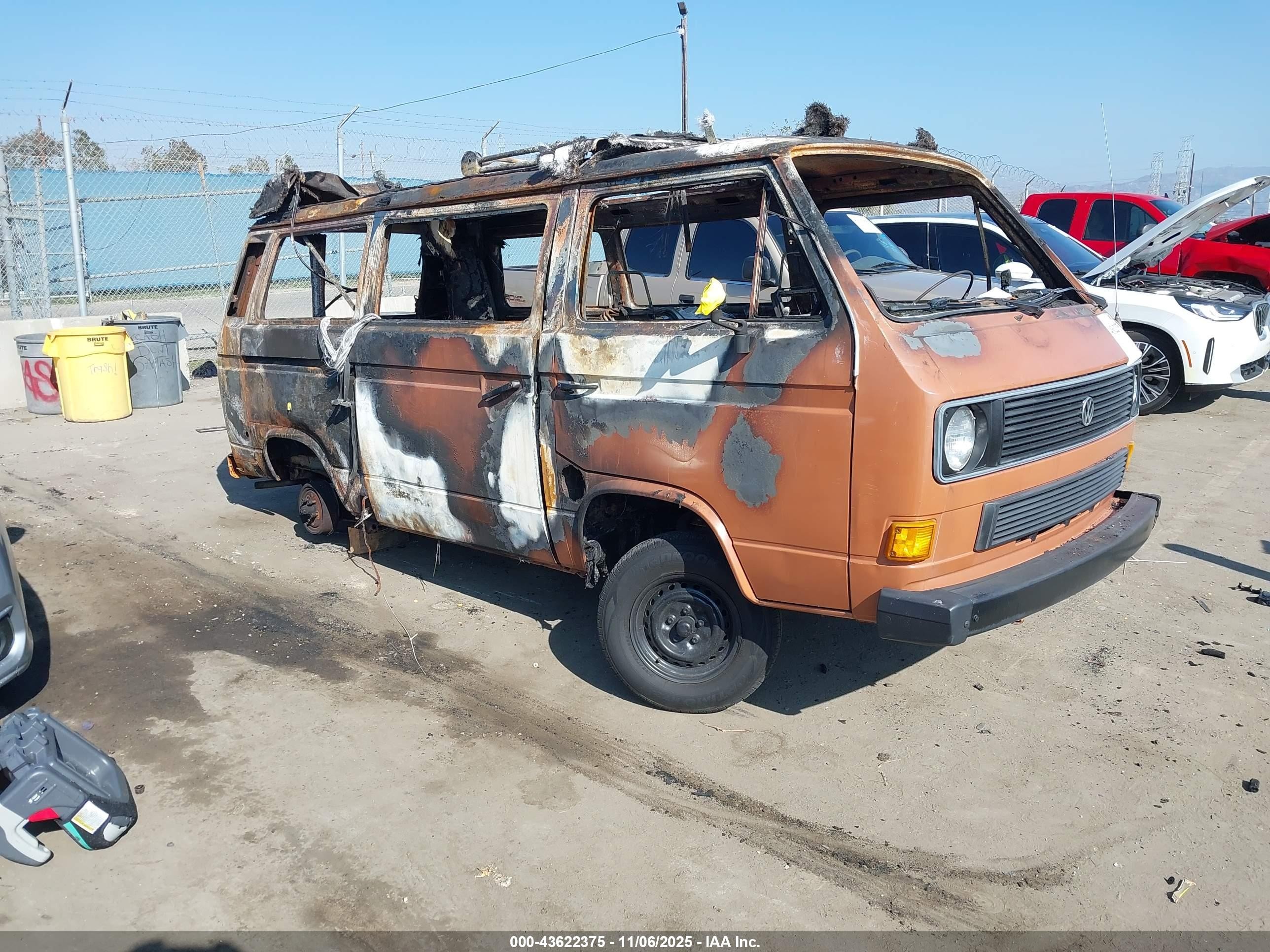 1984 Volkswagen Vanagon, VIN WV2ZB0256EH121846 — Burn