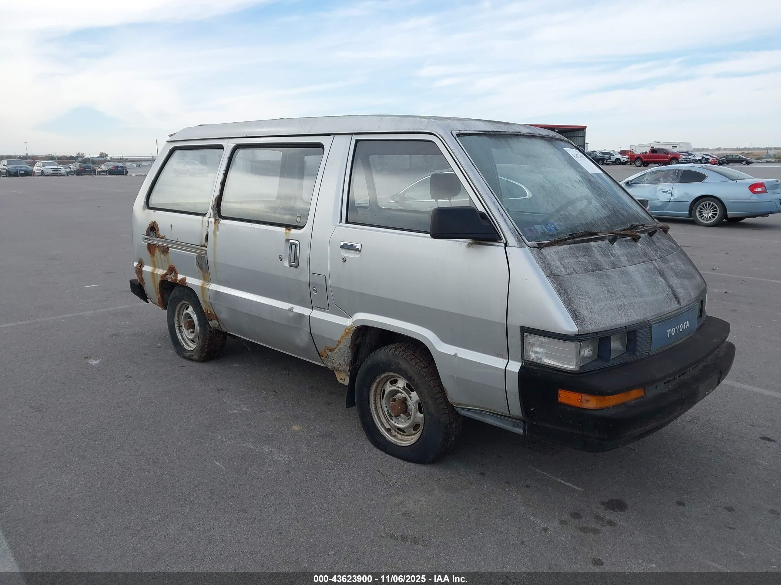 1987 Toyota Van Wagon, VIN JT4YR29V7H5051917 — Mechanical