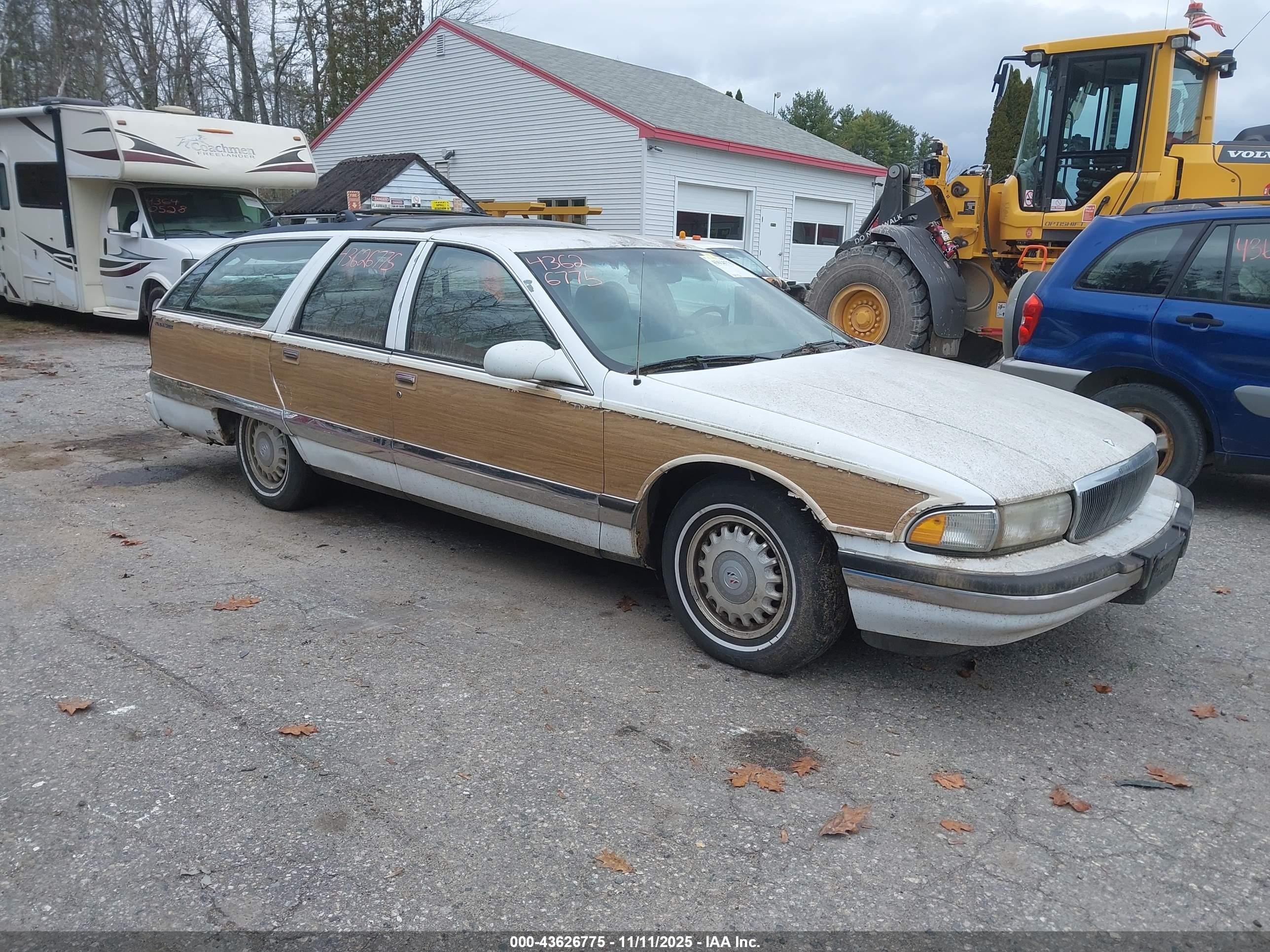 1996 Buick Roadmaster Estate Collectors Edition, VIN 1G4BR82P6TR404228 — Обычный износ