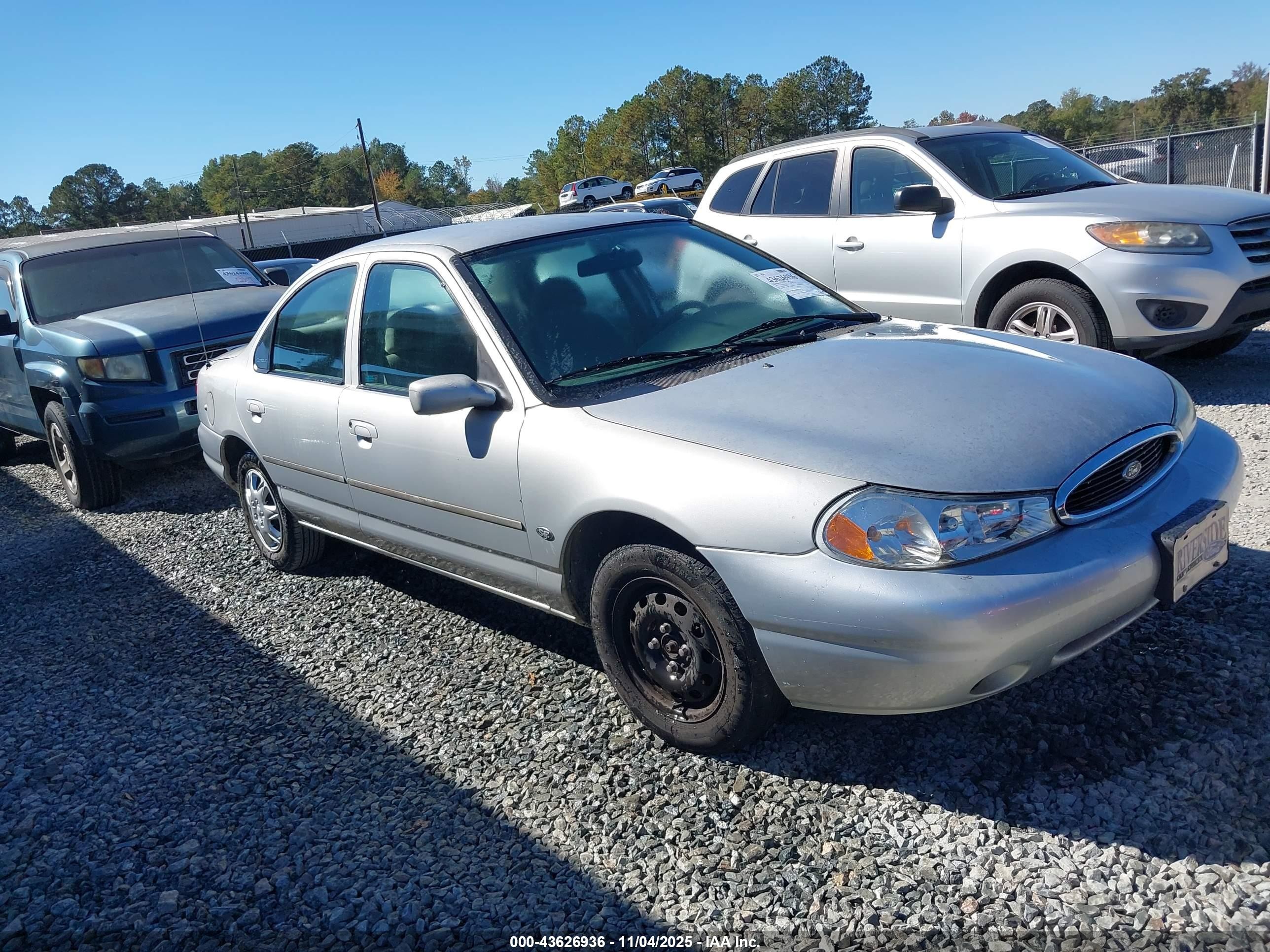1998 Ford Contour SE Fleet, VIN 1FAFP6635WK297067 — Rear end