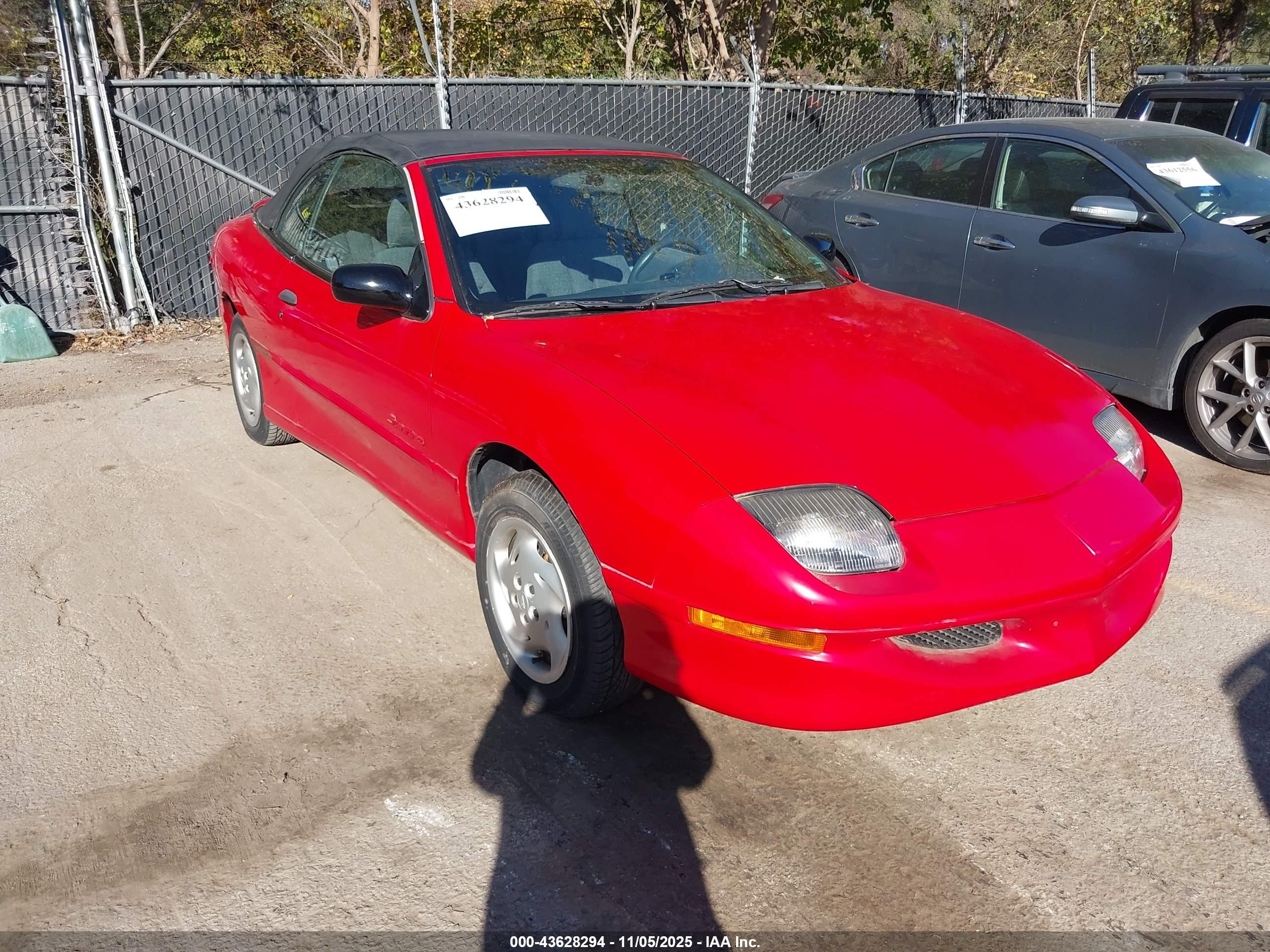 1997 Pontiac Sunfire SE, VIN 4G2JB32T7VB206082 — All over