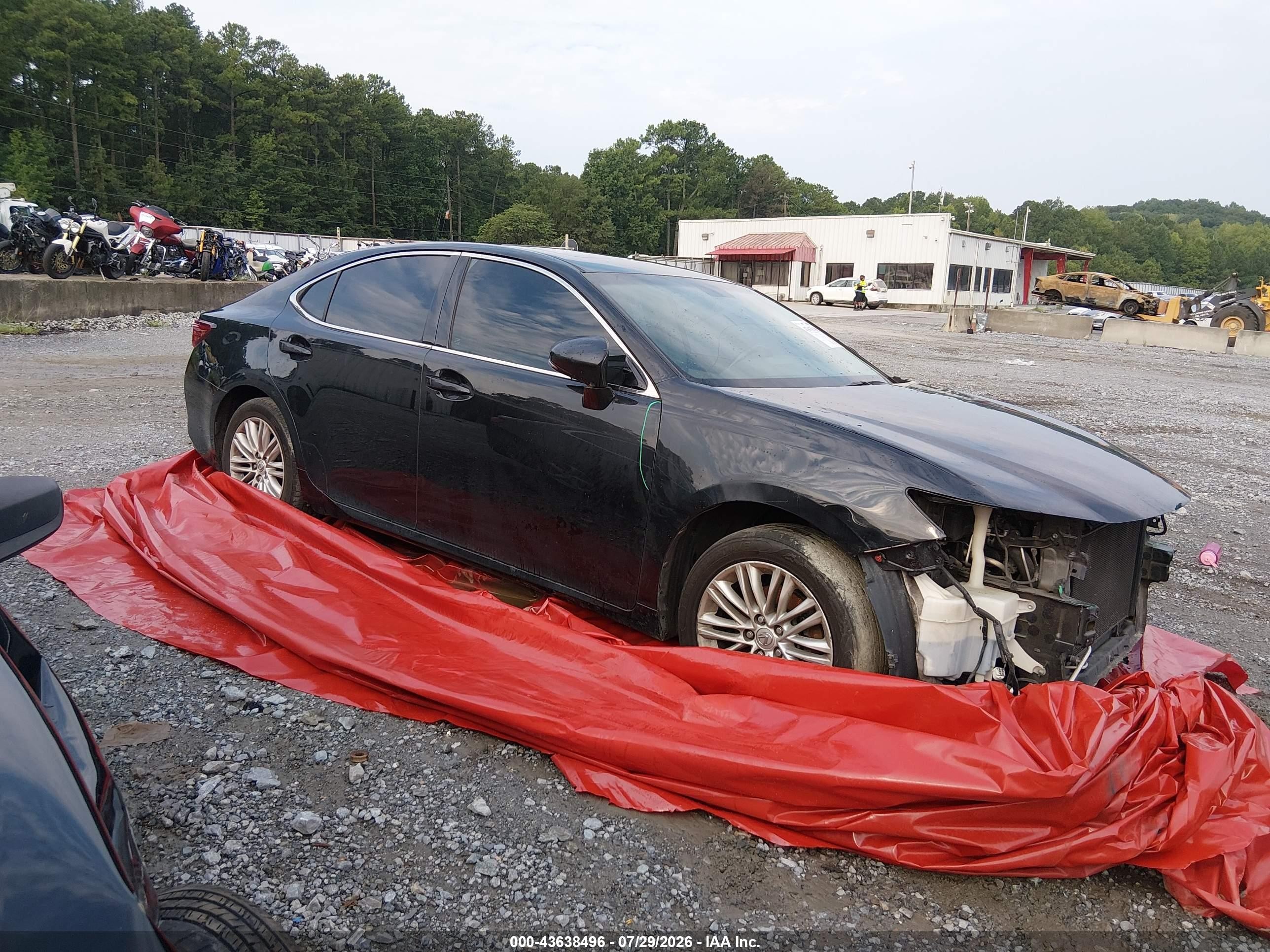 2016 Lexus ES 330, VIN 58ABK1GG2GU022181 — Перед