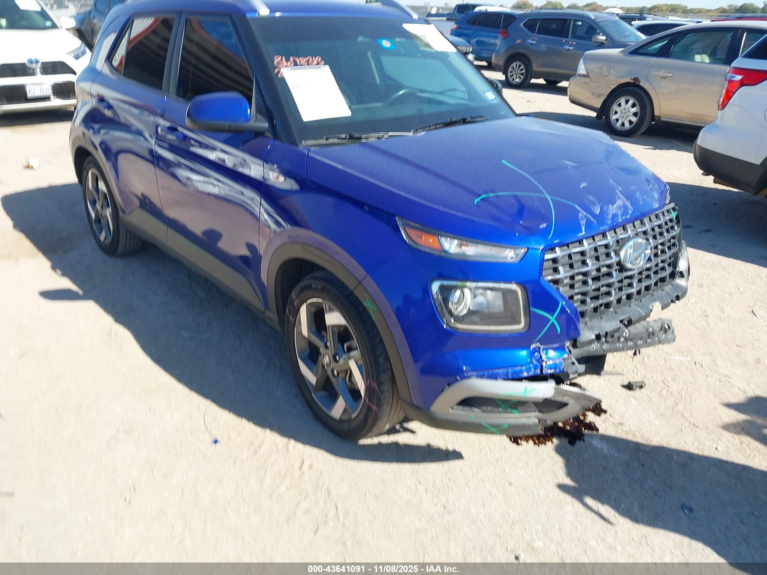 2024 Hyundai Venue SEL, VIN KMHRC8A31RU284598 — Front end