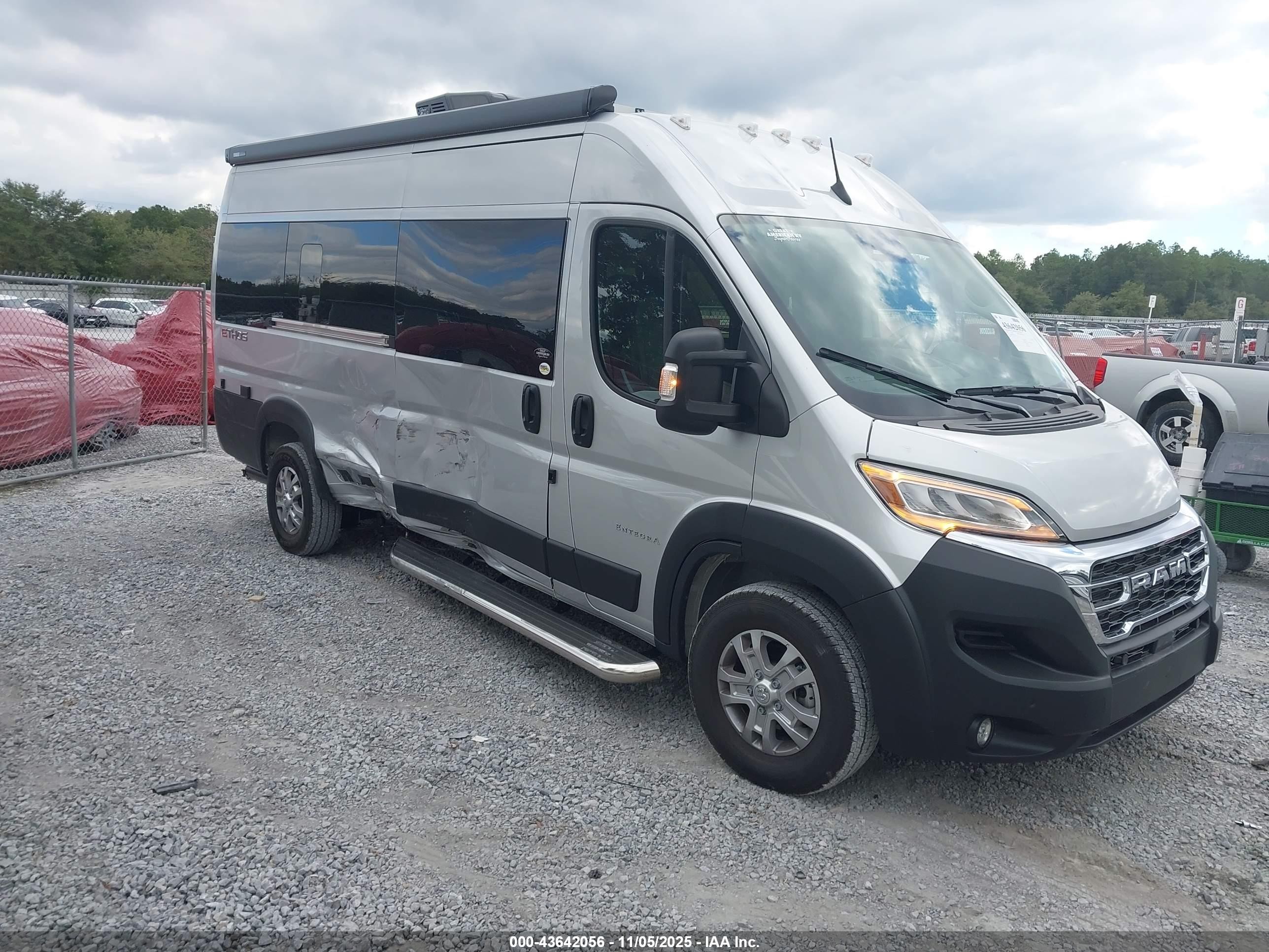 2025 Ram ProMaster Window Van, VIN 3C6MRVUG6SE551658 — Side