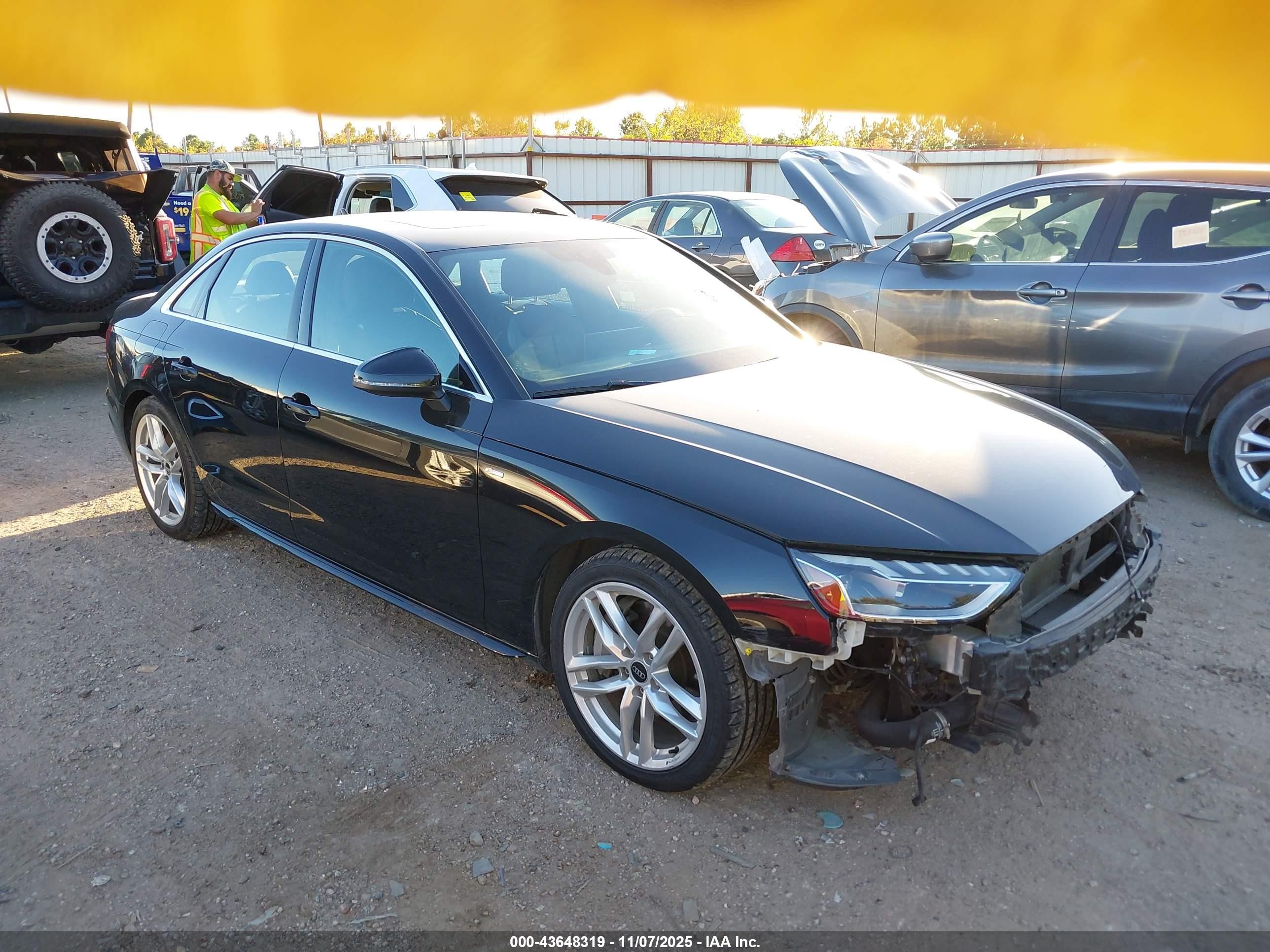 2024 Audi A4 S line Premium Plus, VIN WAUEAAF46RN006028 — Фото с аукциона