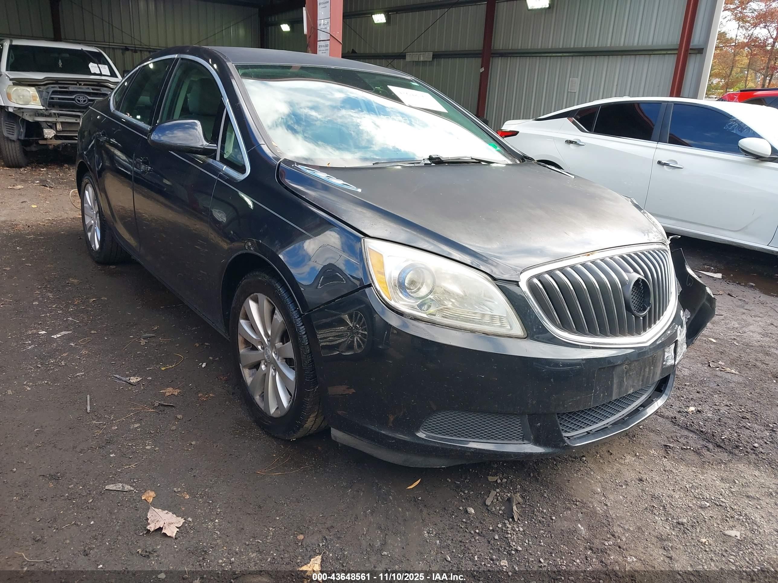 2015 Buick Verano, VIN 1G4PP5SKXF4160907 — Front end