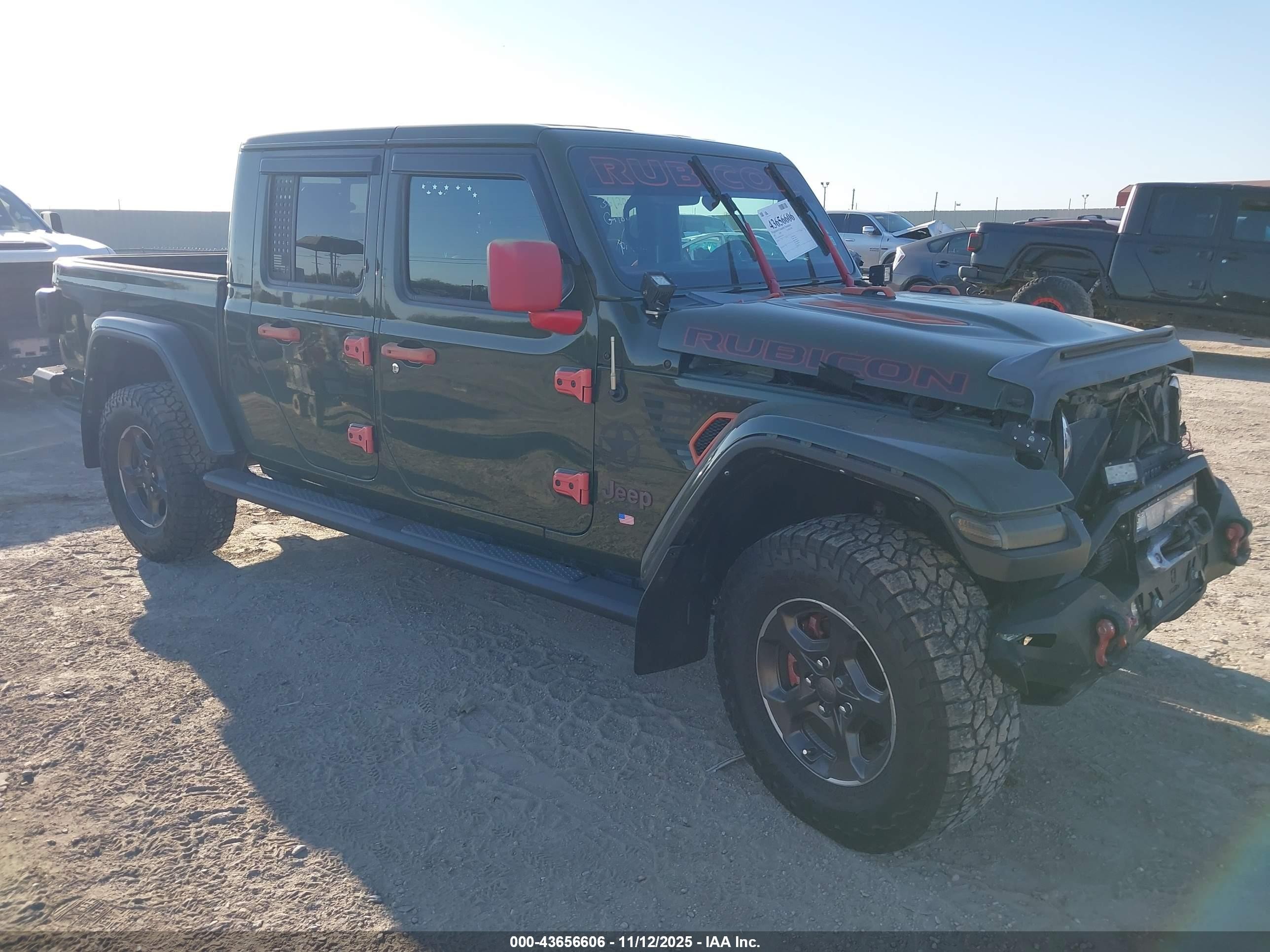 2022 Jeep Gladiator Rubicon, VIN 1C6JJTBG0NL124974 — Front end