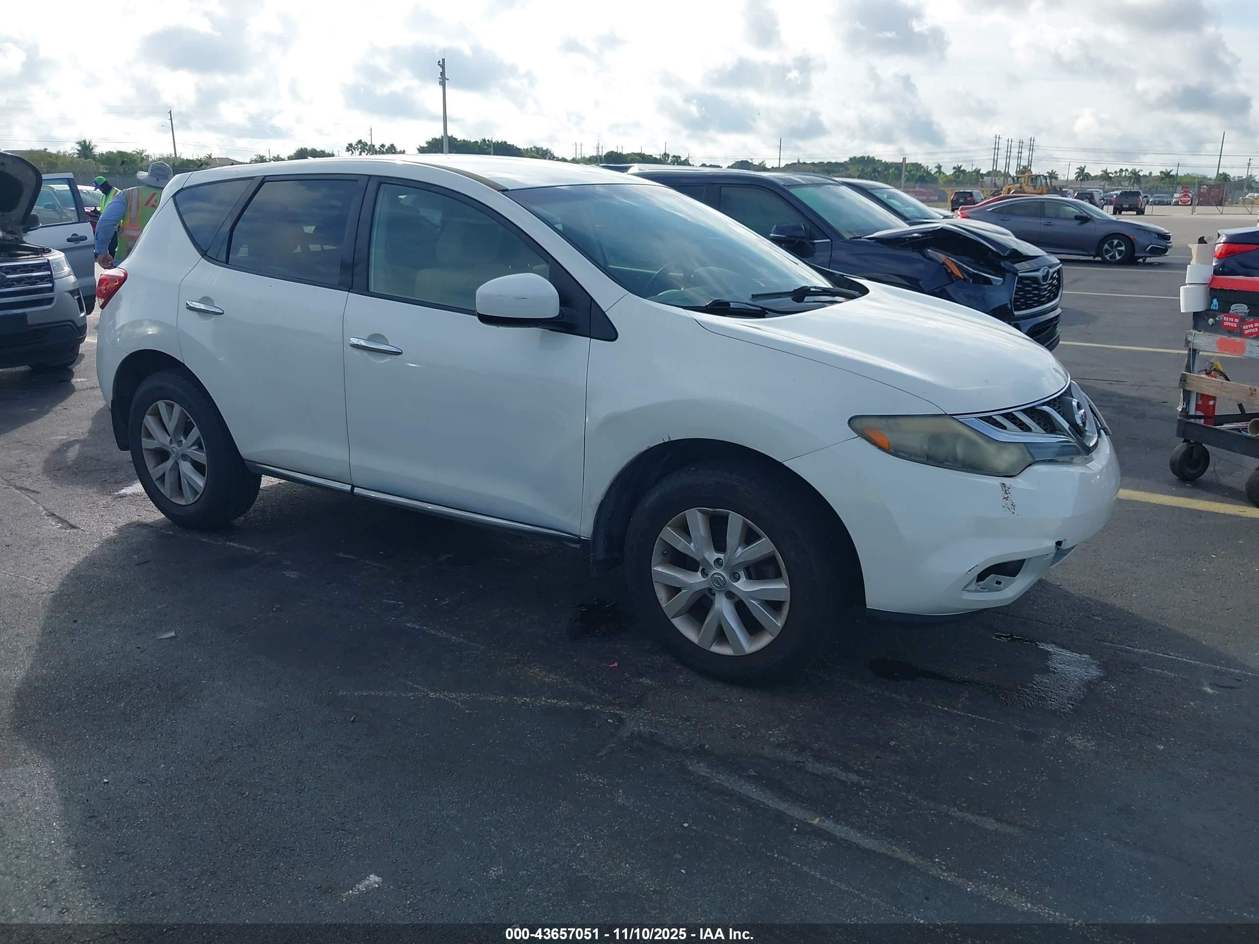 2014 Nissan Murano SL, VIN JN8AZ1MU5EW401498 — Front end