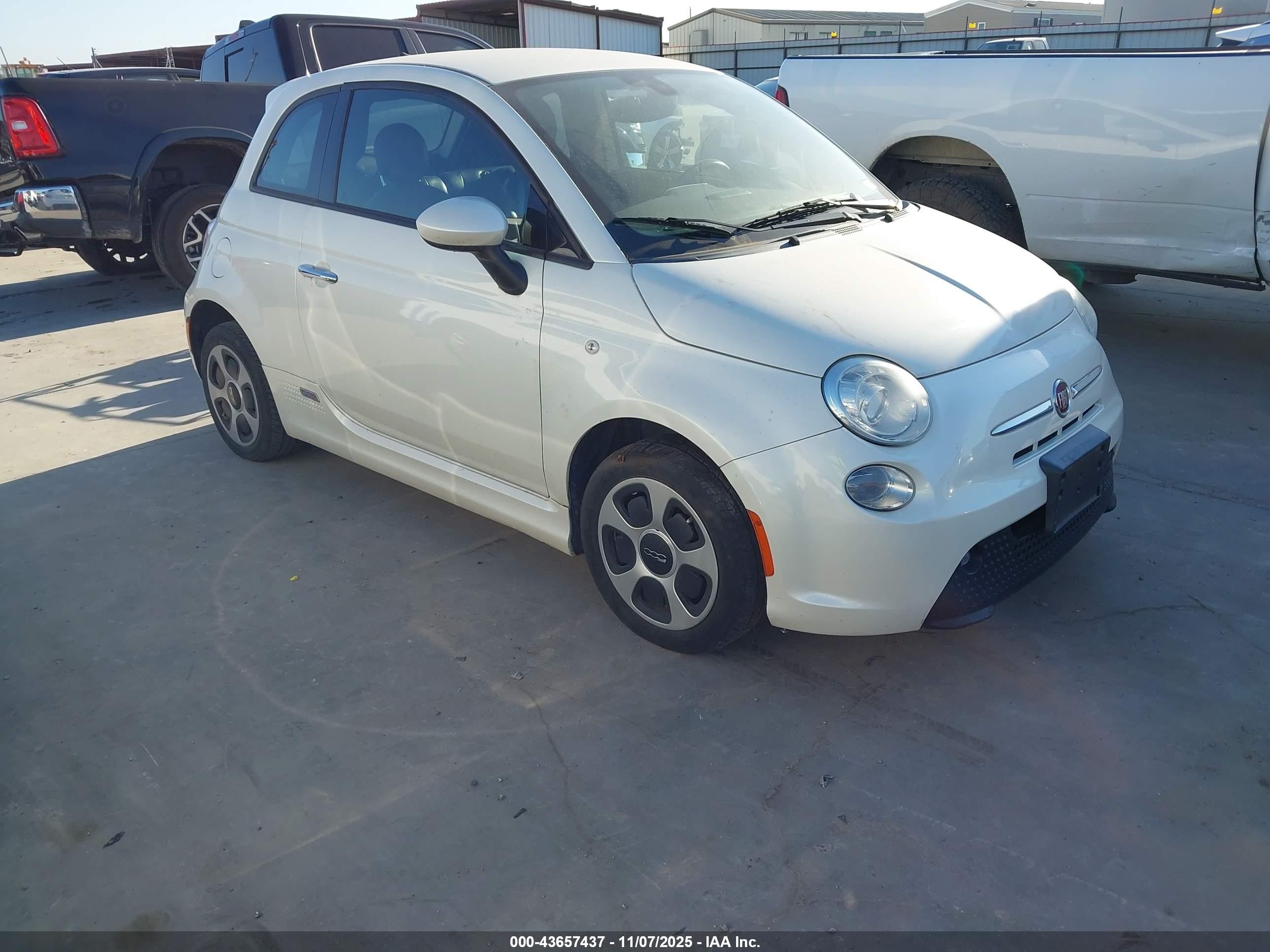 2016 FIAT 500e, VIN 3C3CFFGEXGT121992 — Electrical