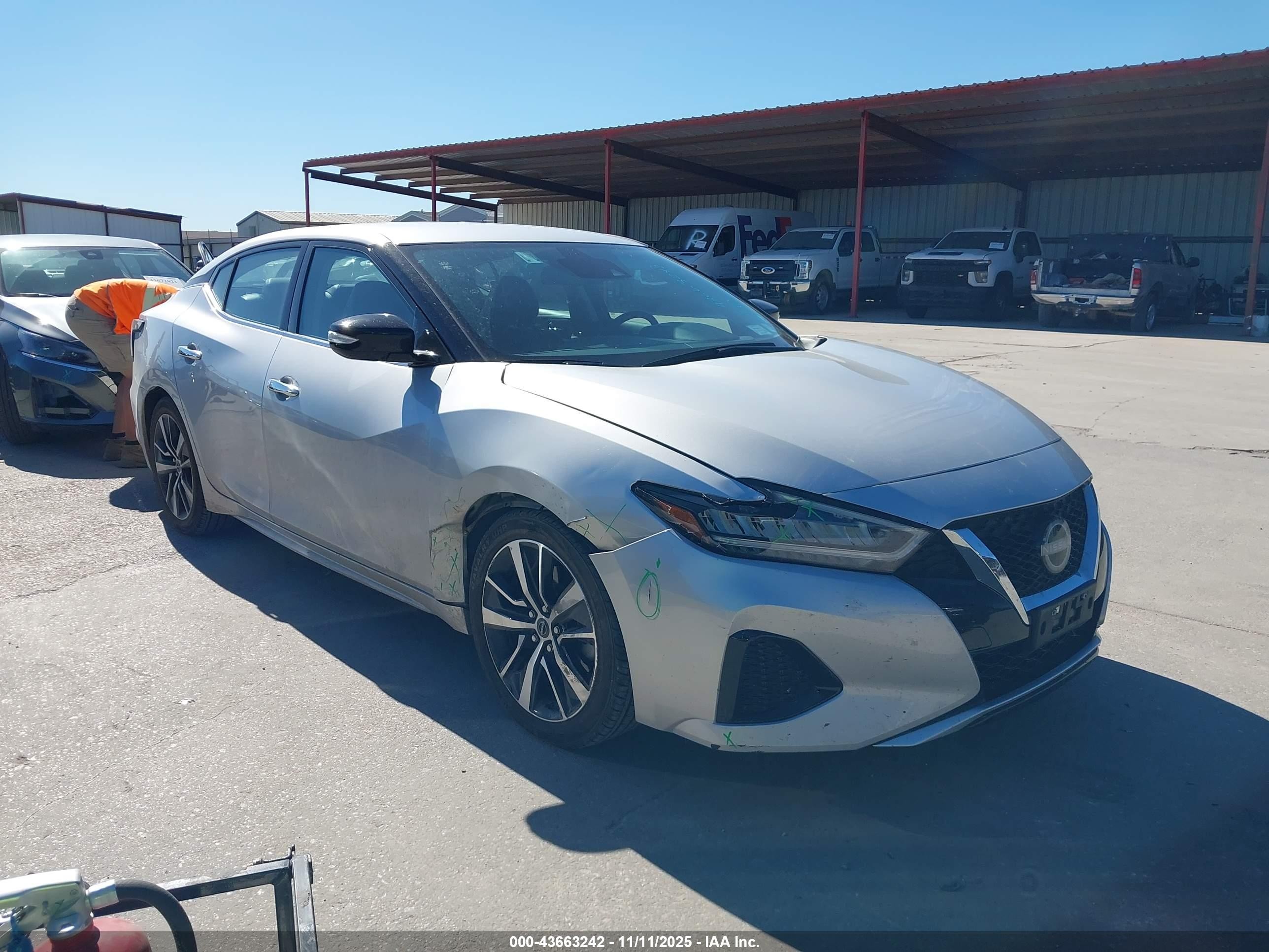2023 Nissan Maxima SV, VIN 1N4AA6CV9PC511507 — Перед