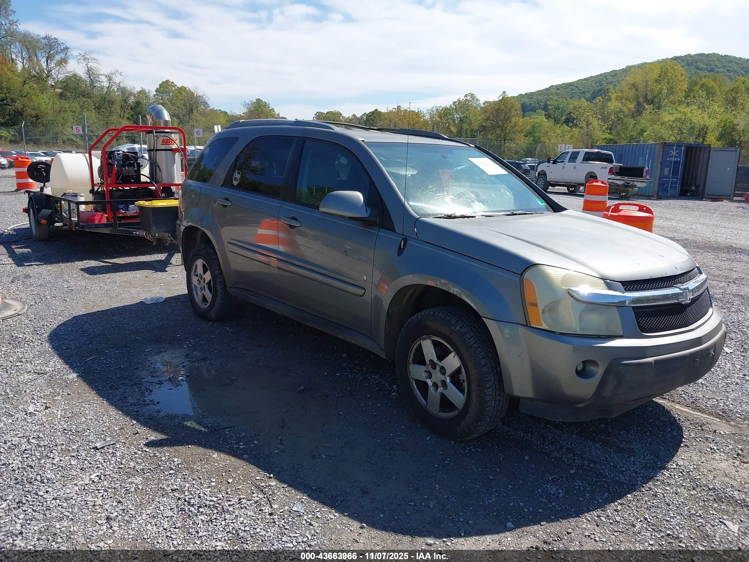 2006 Chevrolet Equinox LT, VIN 2CNDL73F766019111 — Front end