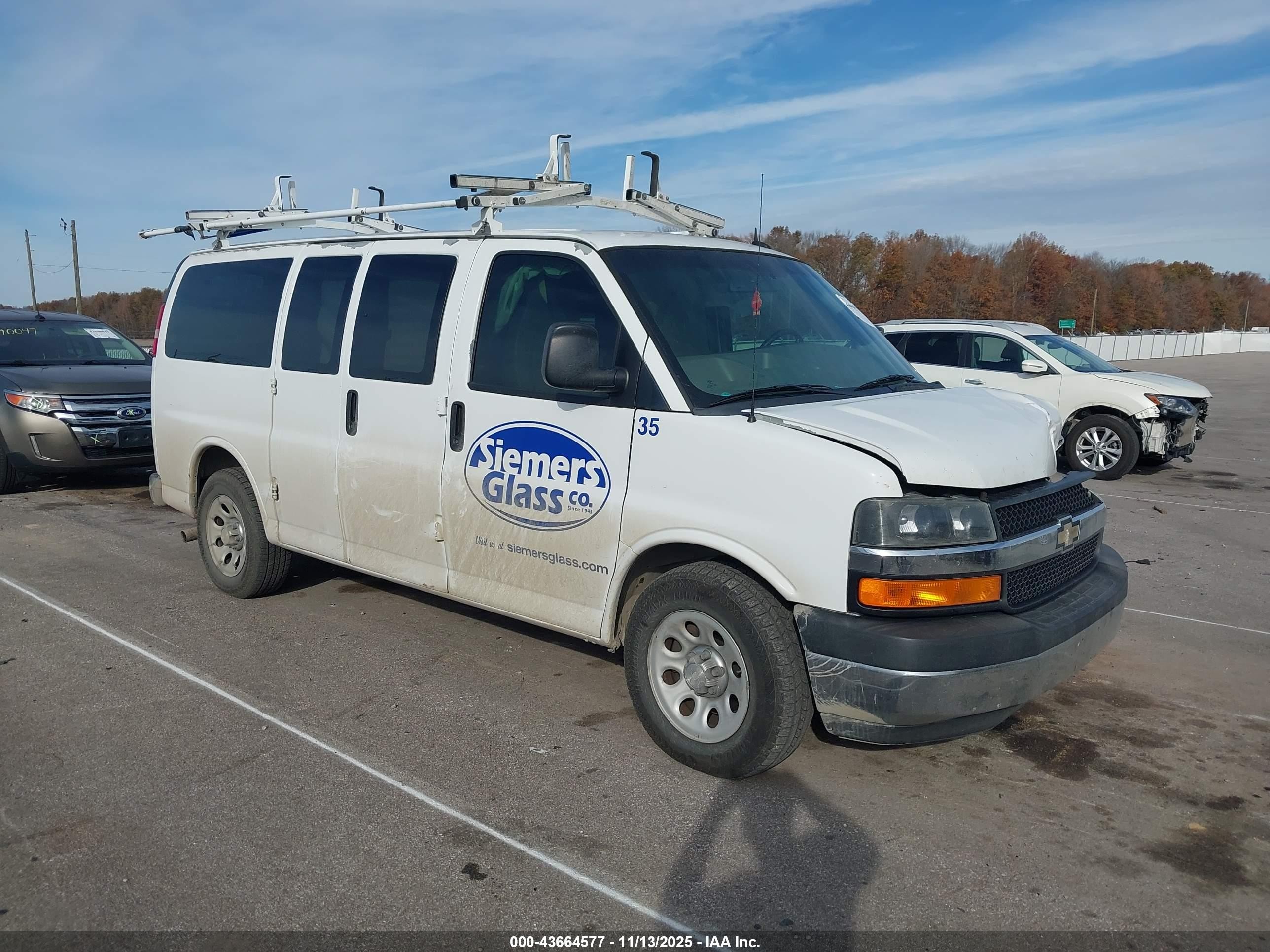 2013 Chevrolet Express 1500, VIN 1GBSGCF46D1135021 — Front end
