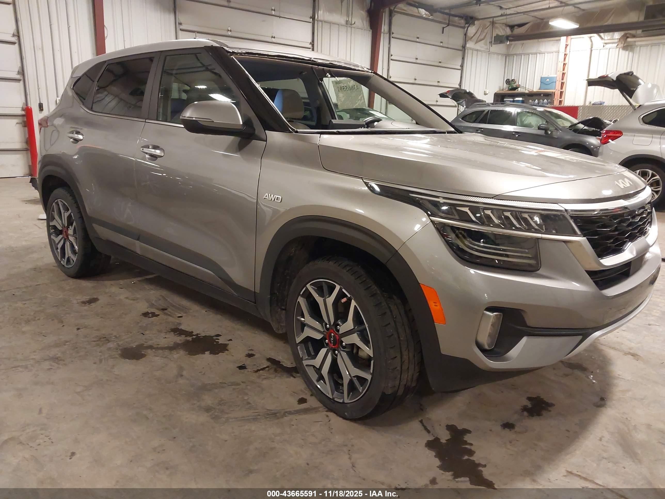 2022 Kia Seltos SX, VIN KNDETCA27N7308425 — Storm