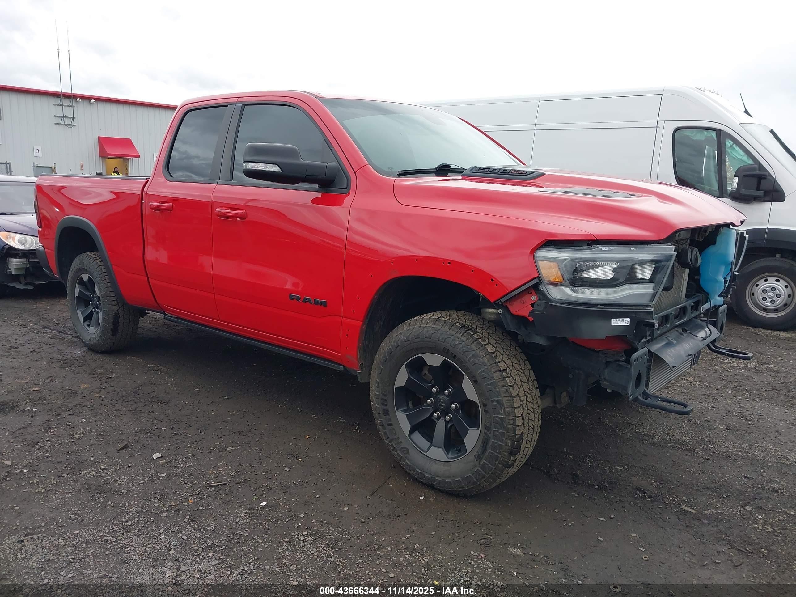 2020 Ram 1500, VIN 1C6SRFEM0LN245098 — Front end