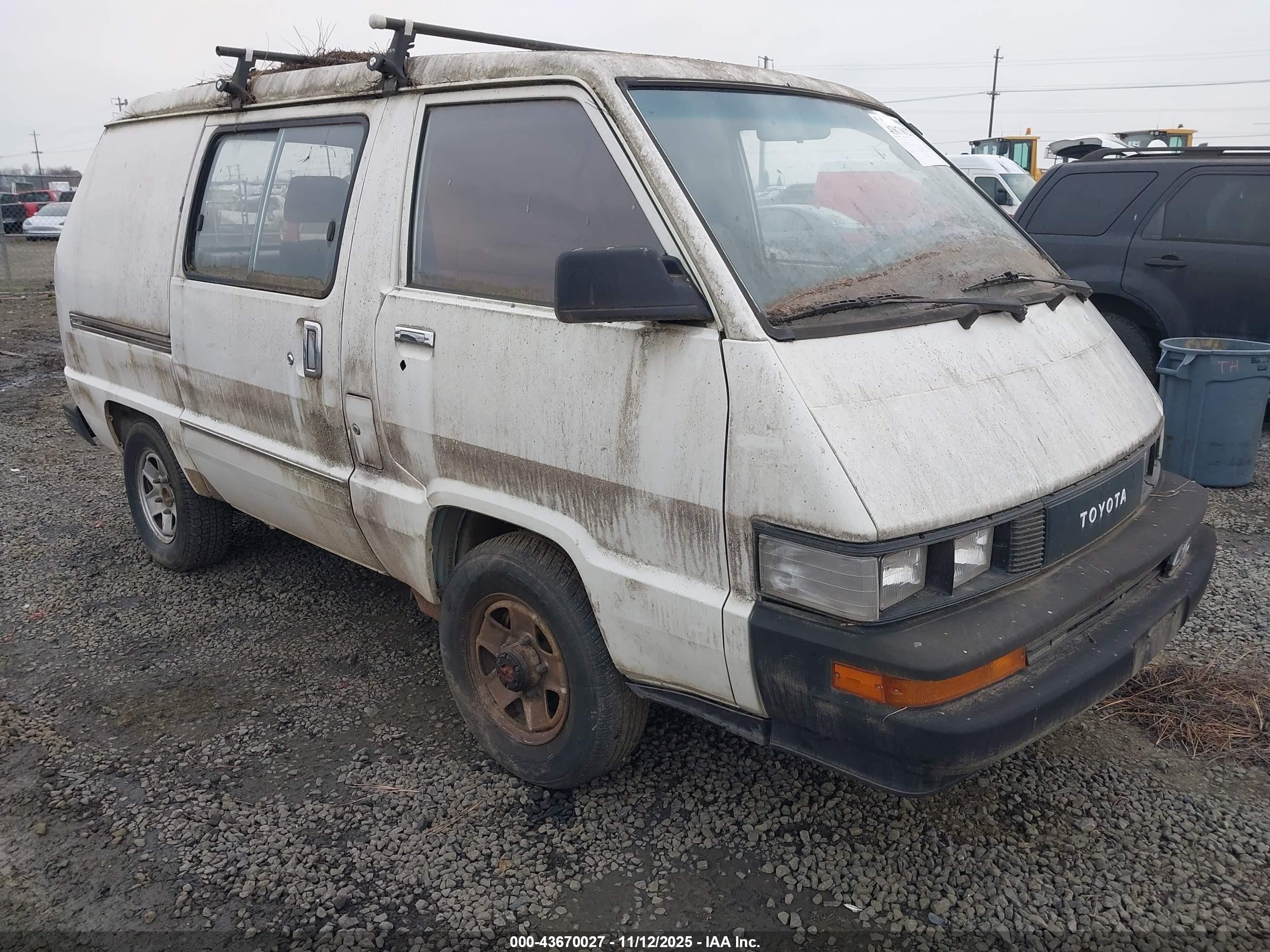 1987 Toyota VAN, VIN JT4YR34V4H0002894 — Normal wear