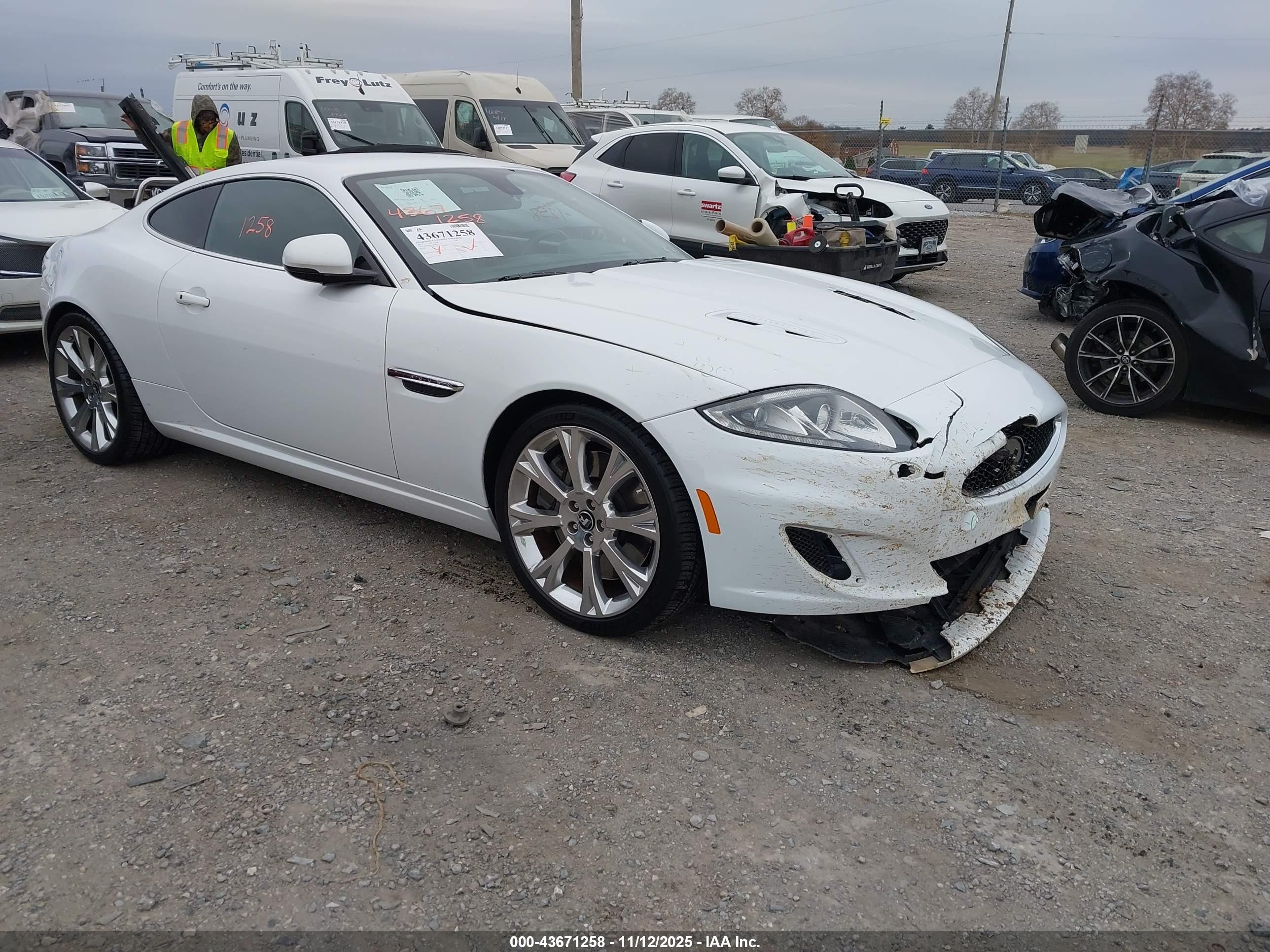 2012 Jaguar XK XKR, VIN SAJWA4DC9CMB45218 — Front end