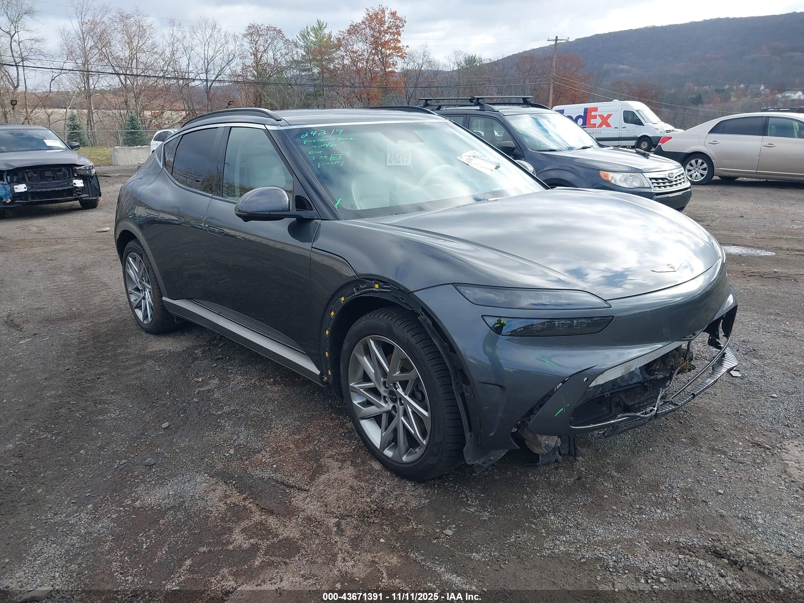 2023 Genesis GV60 Advanced, VIN KMUKCDTC4PU004999 — Front end
