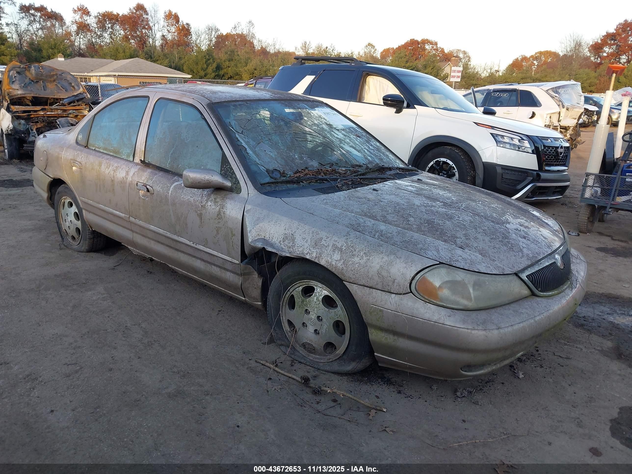 1998 Mercury Mystique, VIN 1MELM6539WK623653 — Roof