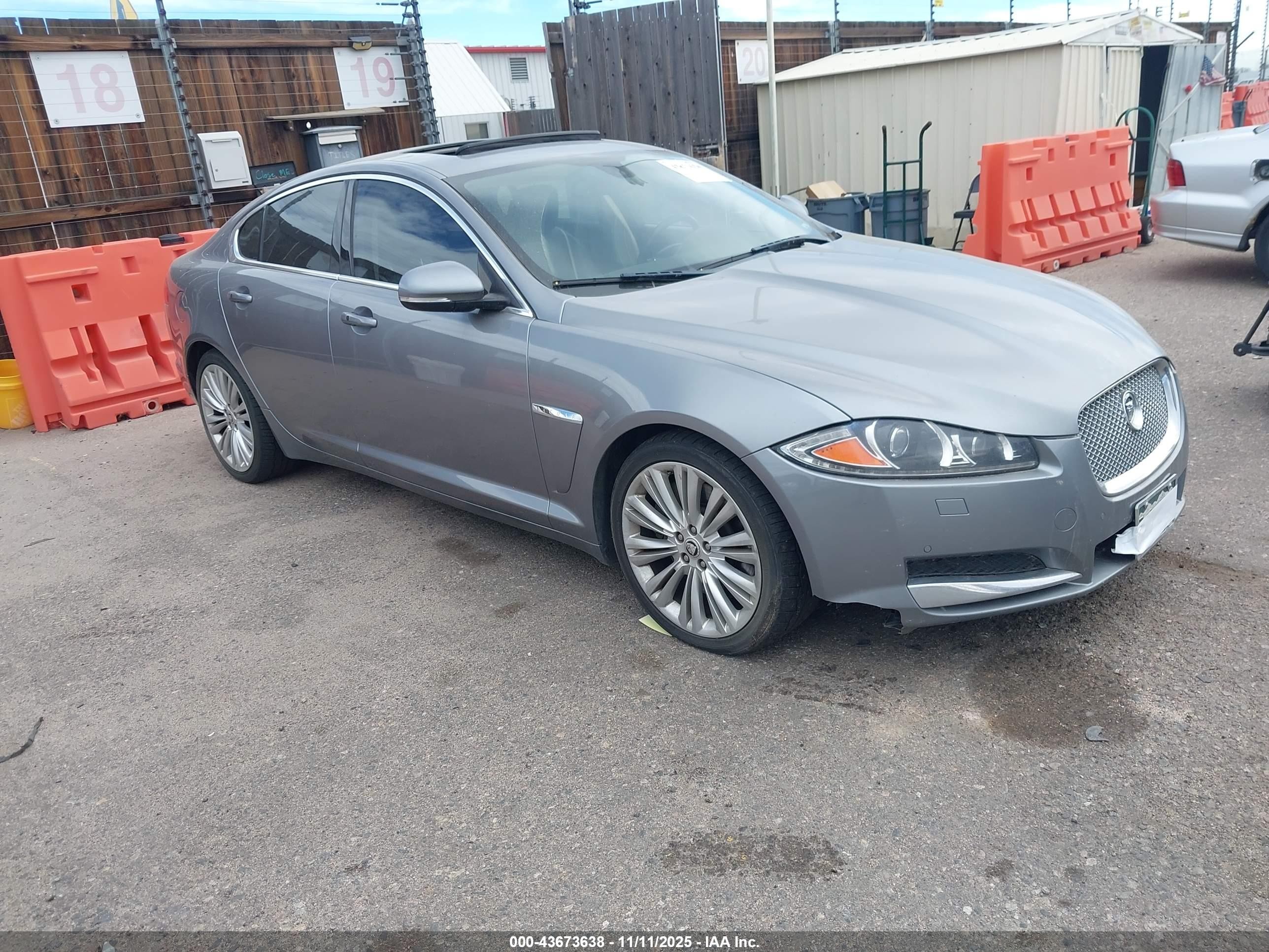 2012 Jaguar XF Portfolio, VIN SAJWA0HB6CLS23242 — Roof