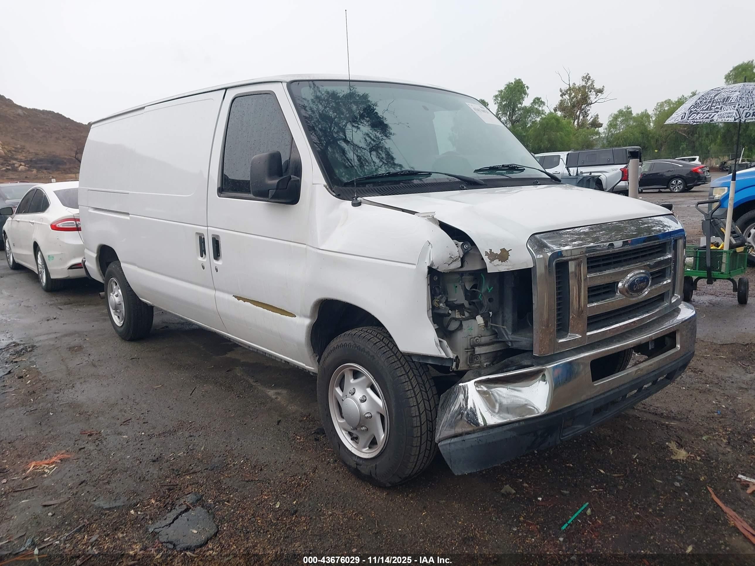 2013 Ford Econoline Cargo Commercial, VIN 1FTNE1EW5DDA23878 — Side
