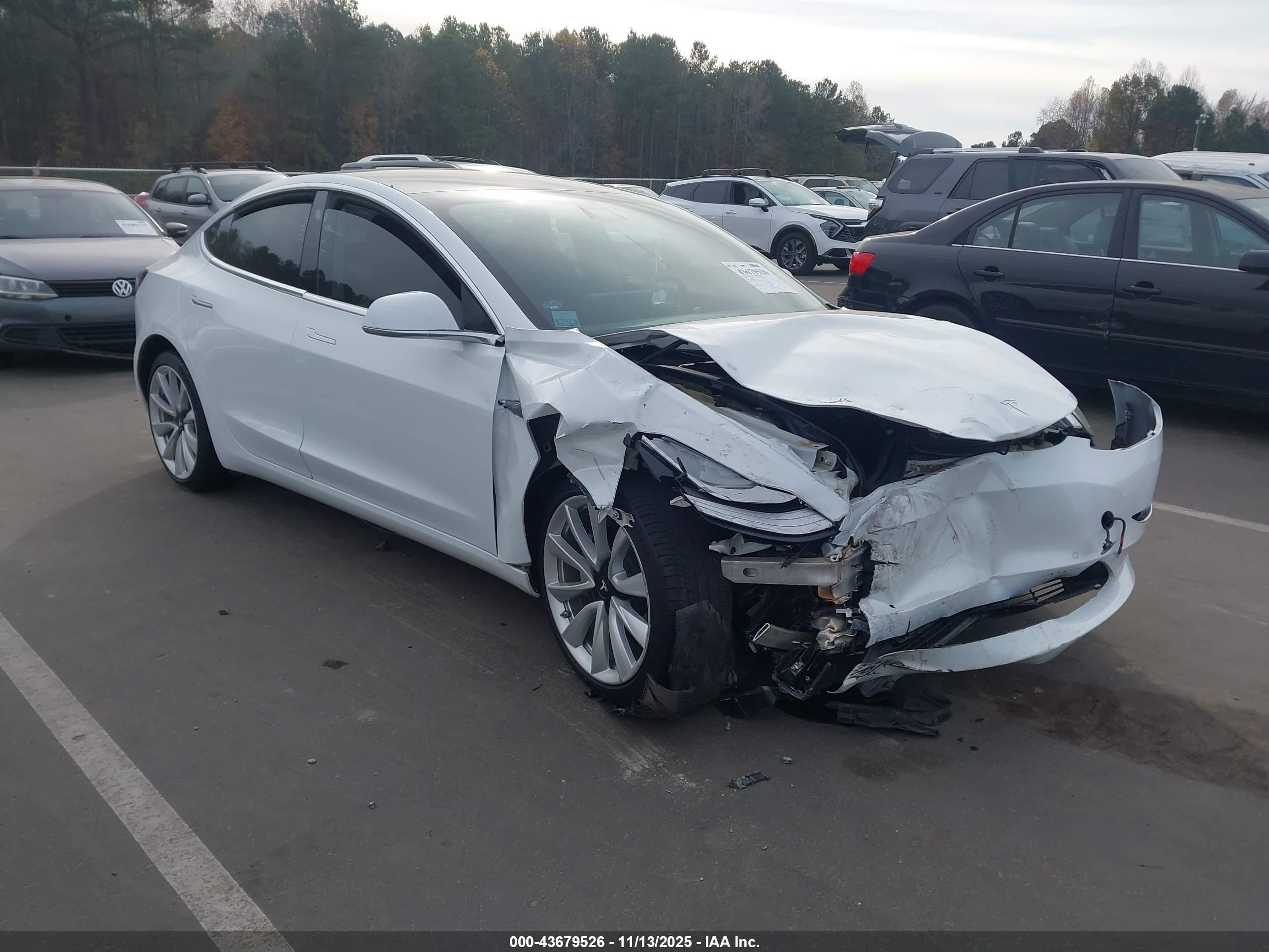 2018 Tesla Model 3 Long Range Battery, VIN 5YJ3E1EB6JF121990 — Front end
